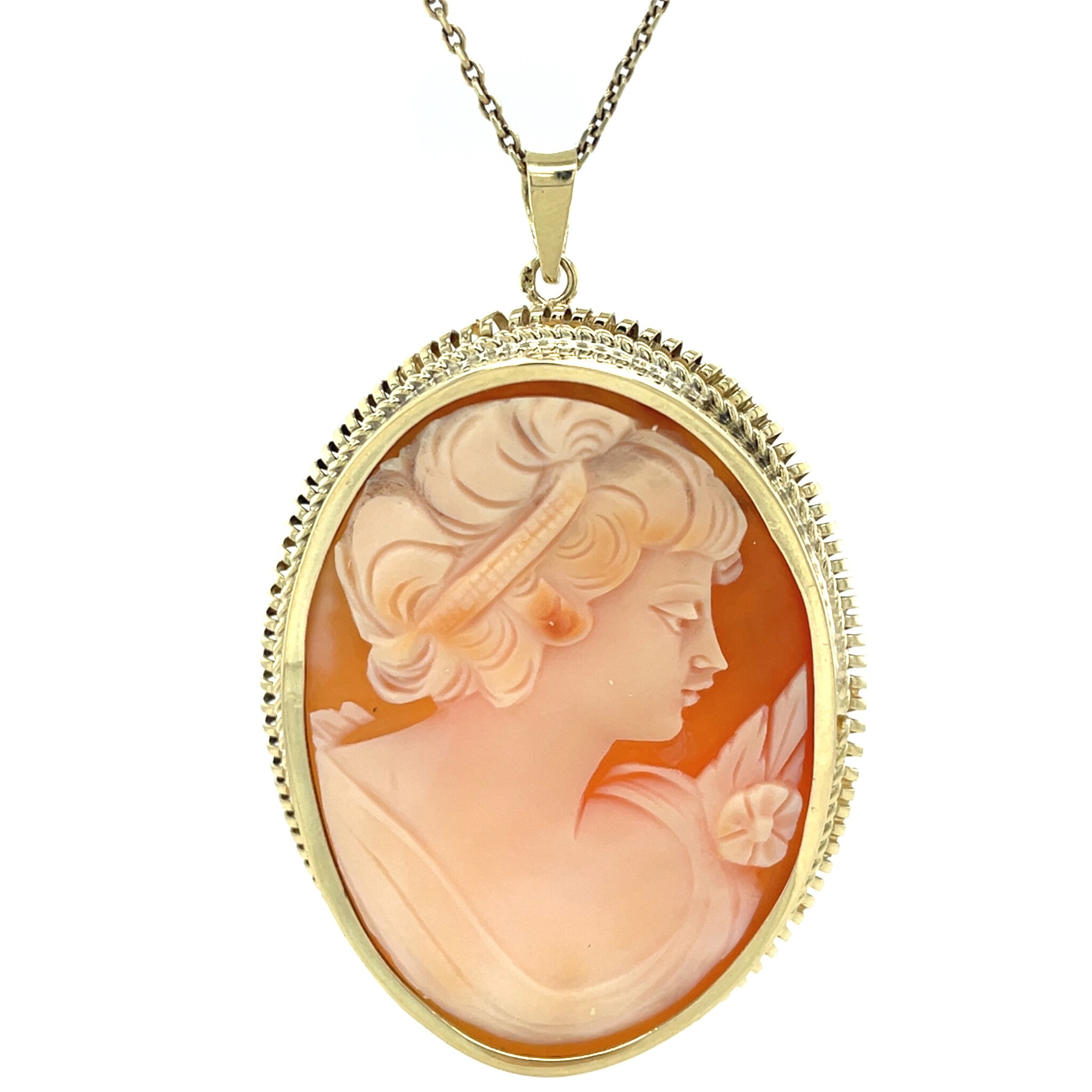 Vintage 14 kt gold pendant with cameo