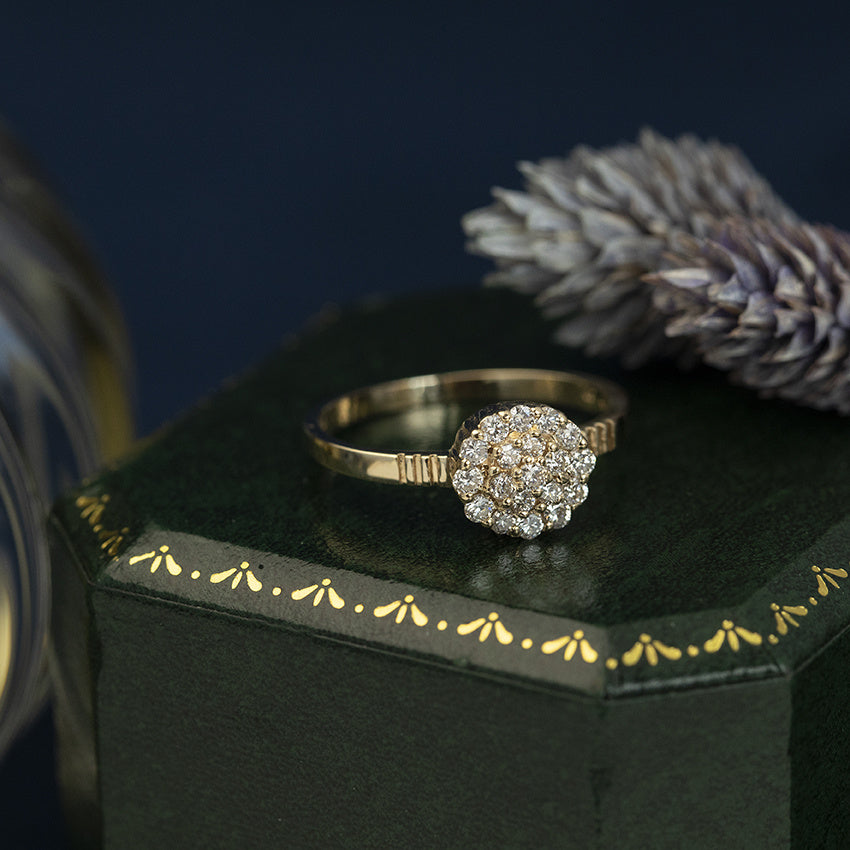 Gouden vintage entourage ring met diamant 14 kt