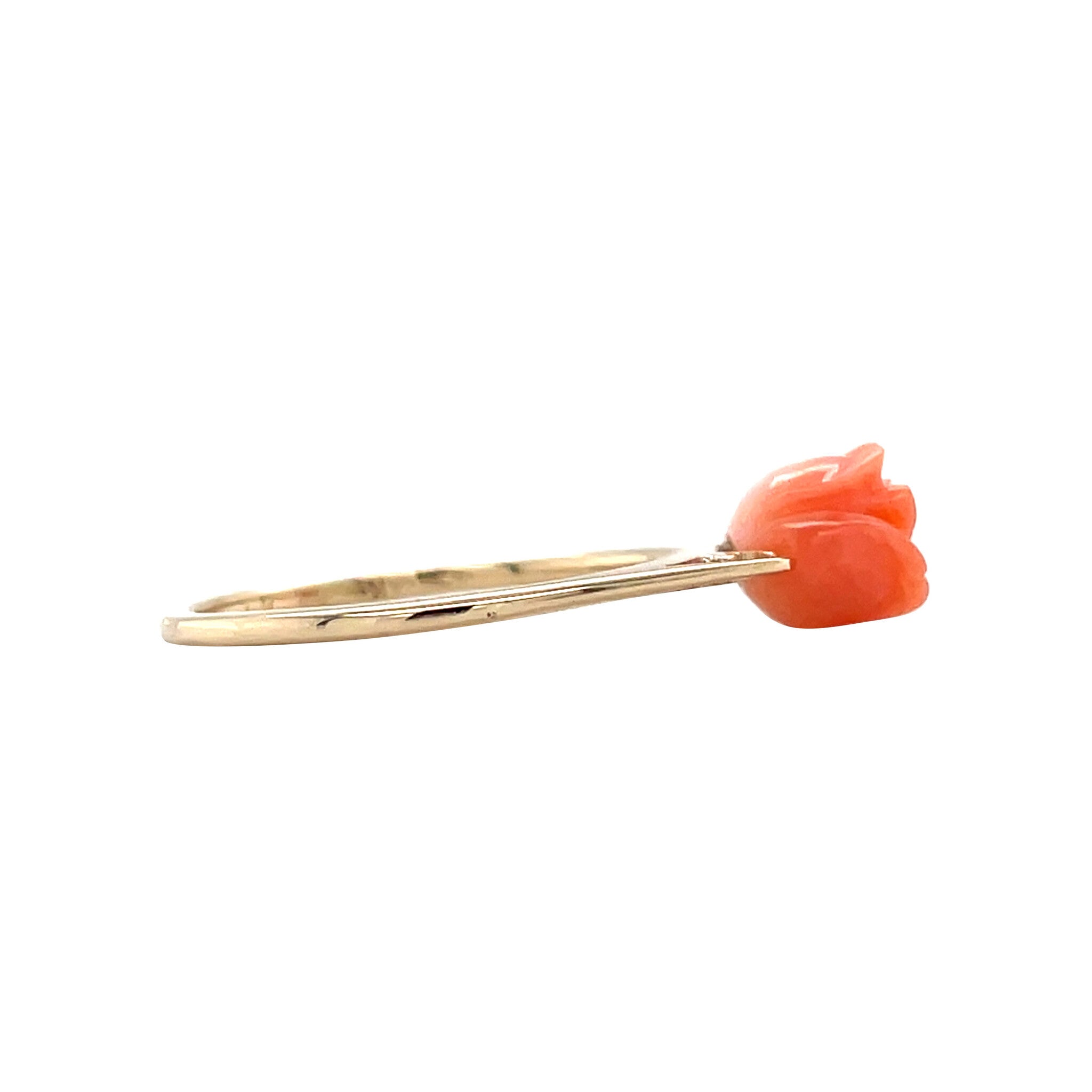 Gouden vintage roos ring met koraal 14 krt