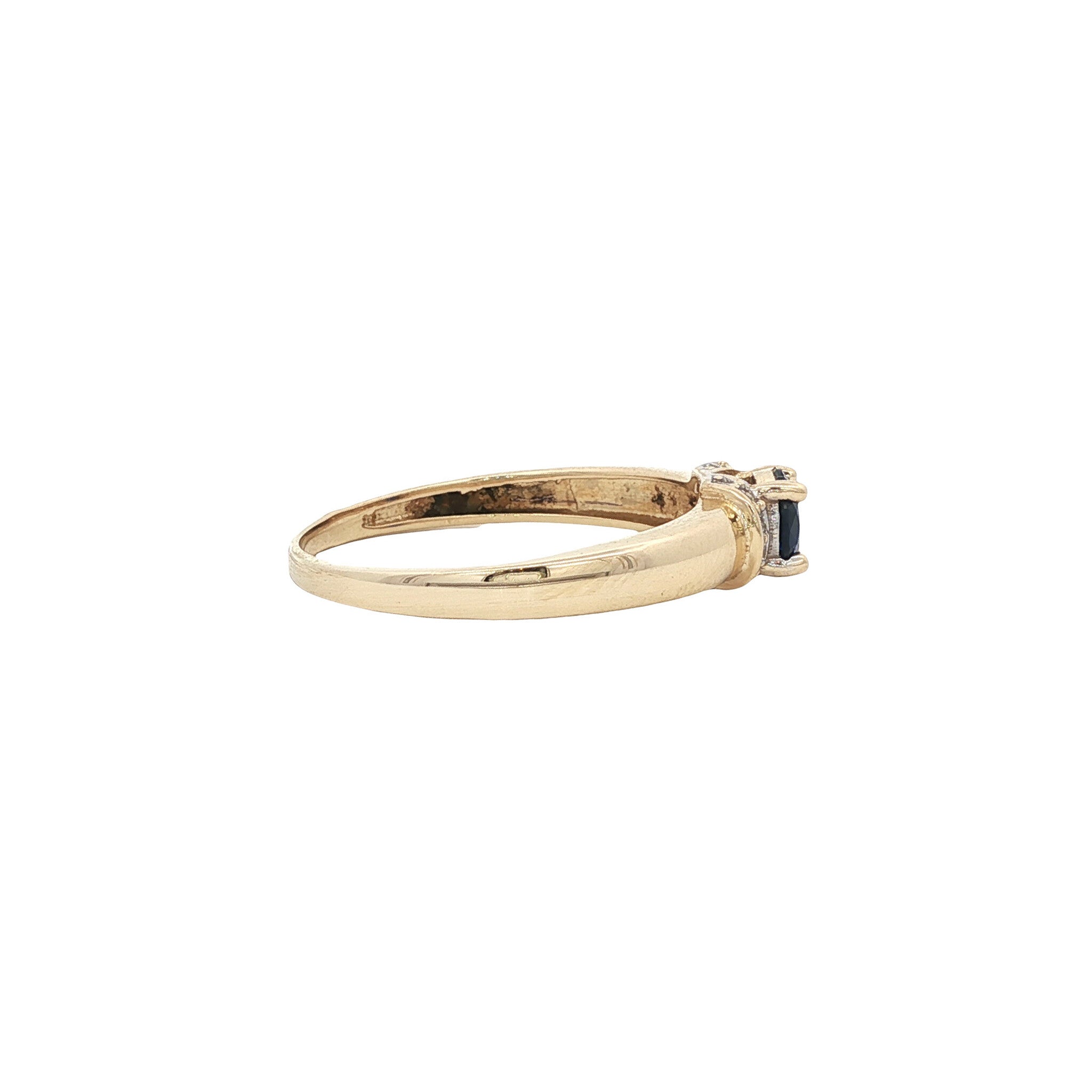 14 kt gold ring with zirconia