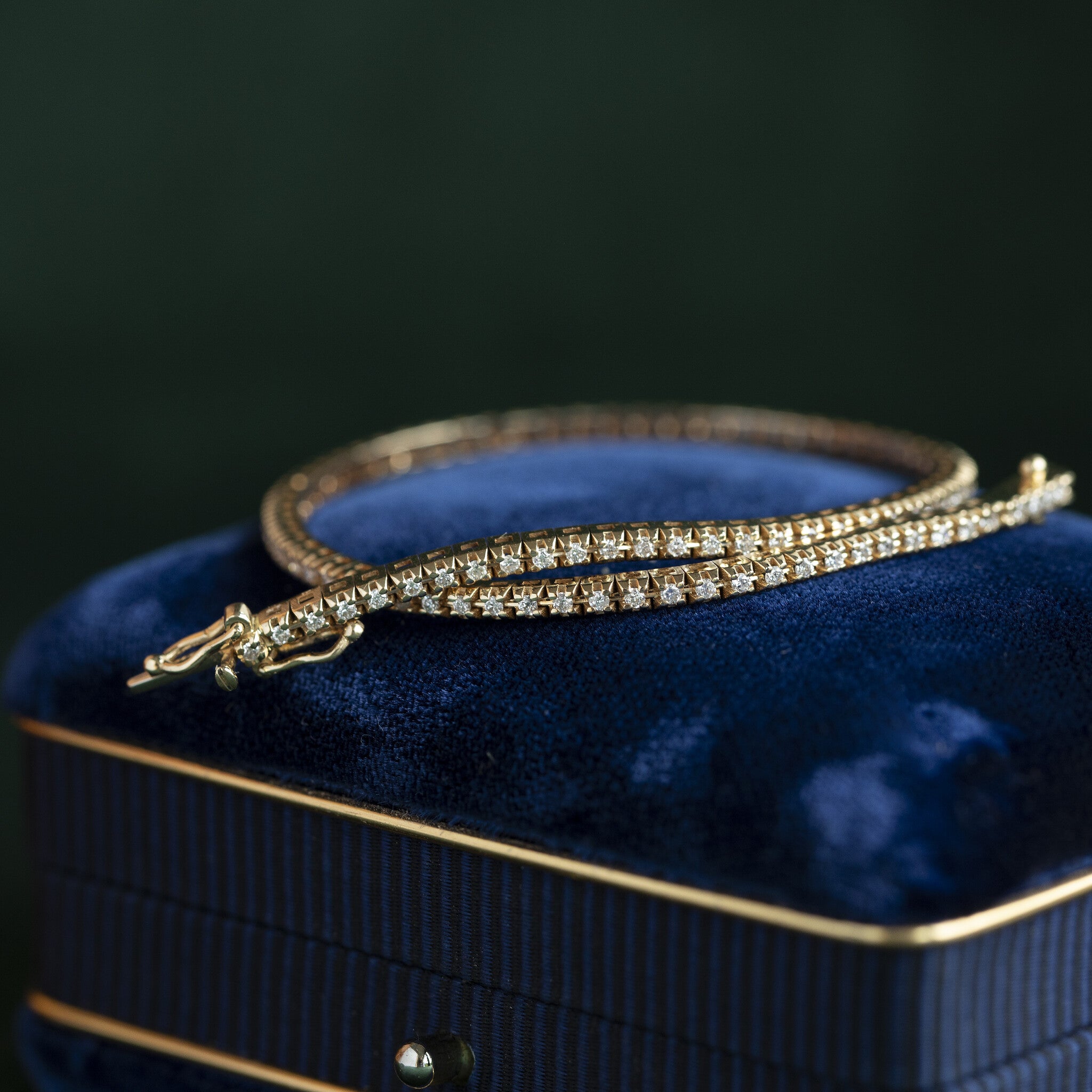 Gouden vintage tennisarmband met diamant 14 krt