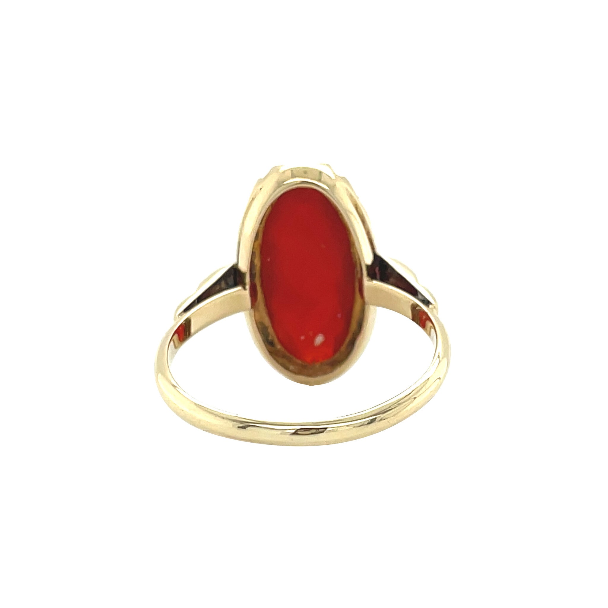 Gold vintage ring with carnelian 14 kt