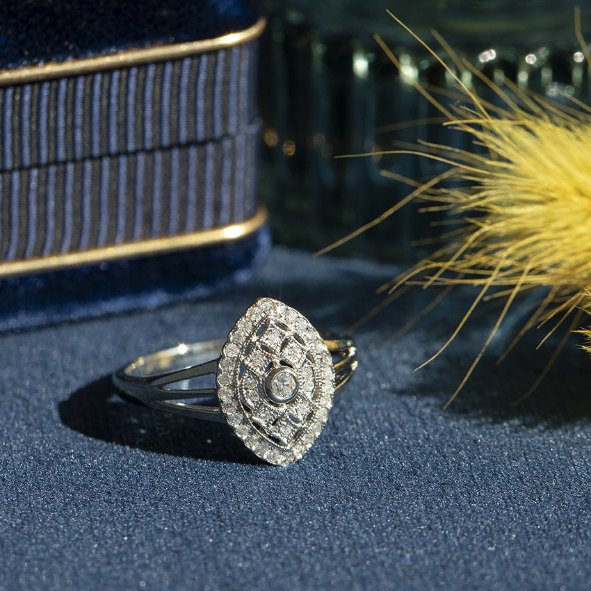 Vintage white gold double halo ring with diamond, 14 kt