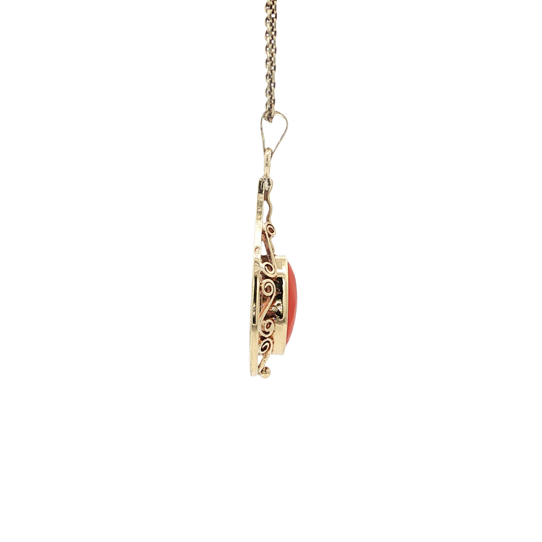 Gouden vintage hanger met bloedkoraal 14 kt