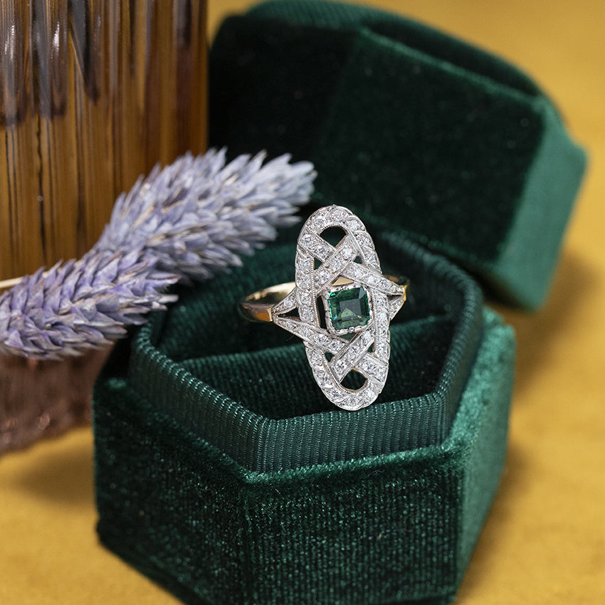 Gouden vintage ring met smaragd en diamant 18 kt/950