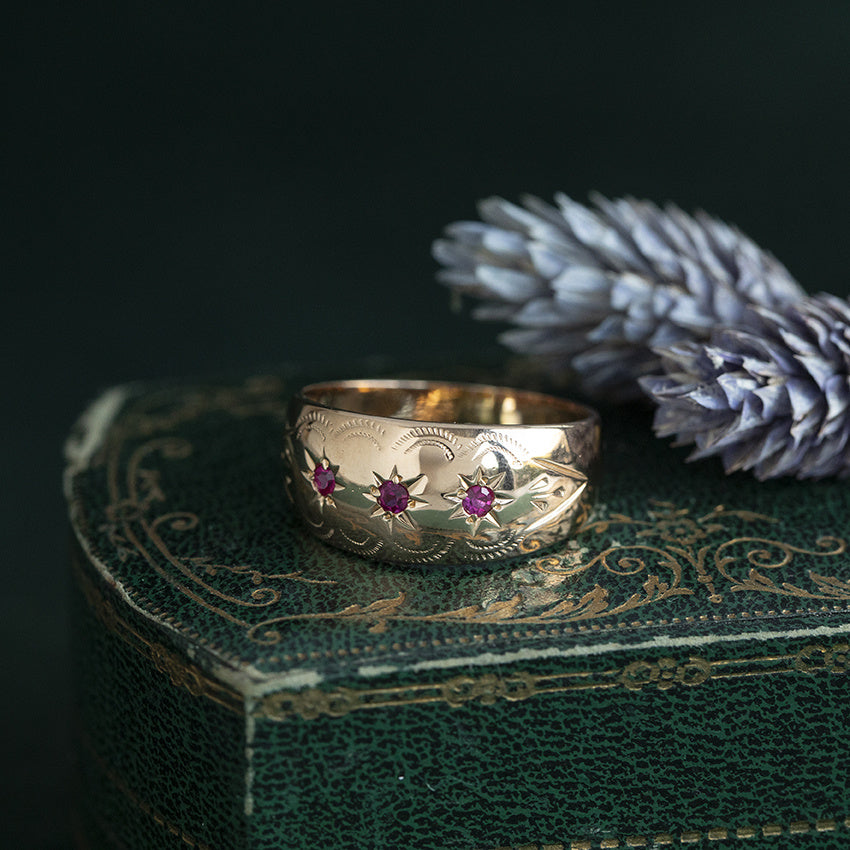 18 kt rose-gold vintage ring with ruby