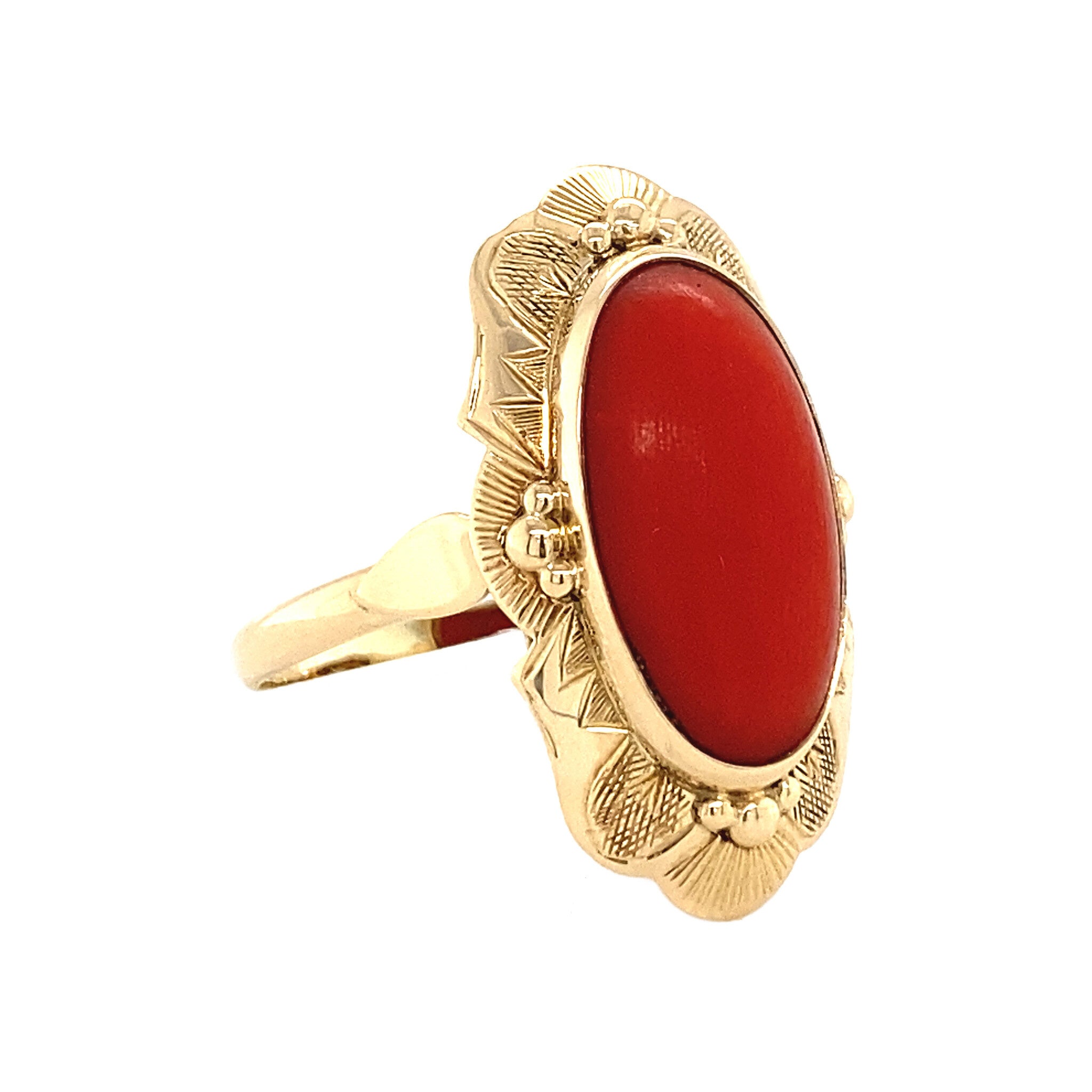 Gold ring with blood coral 14 krt