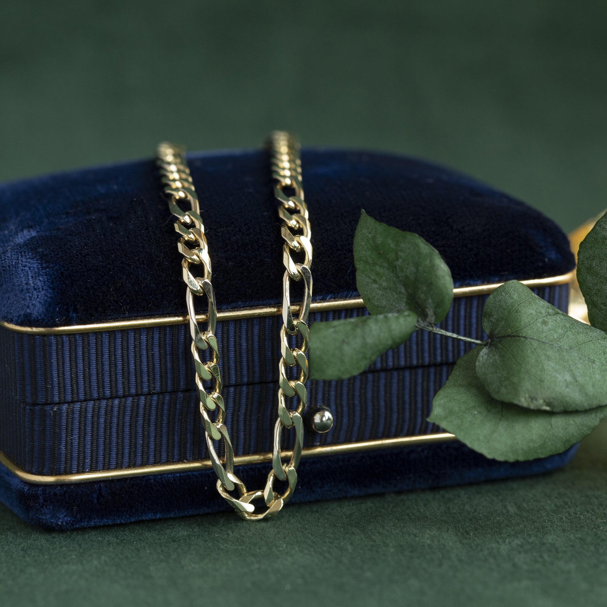Vintage 14 kt gold Figaro bracelet