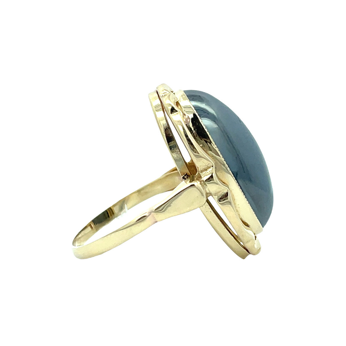 Gold vintage ring with hematite 14 kt
