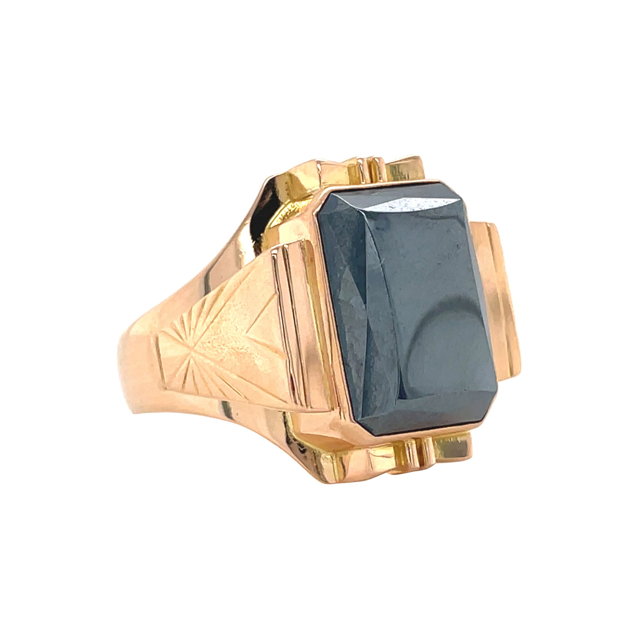 Gold vintage ring with hematite 18 kt