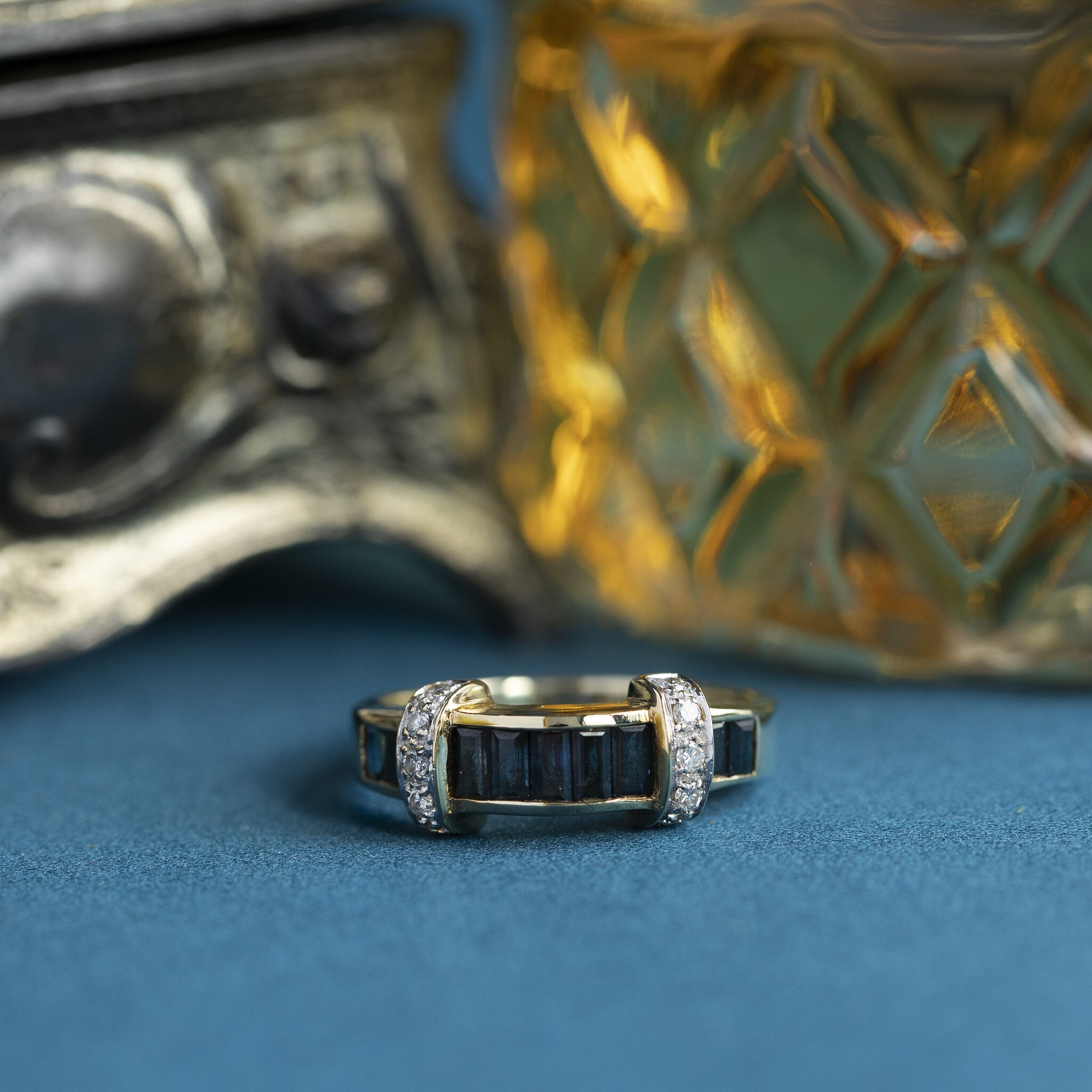 14 kt gold ring with sapphire and diamond