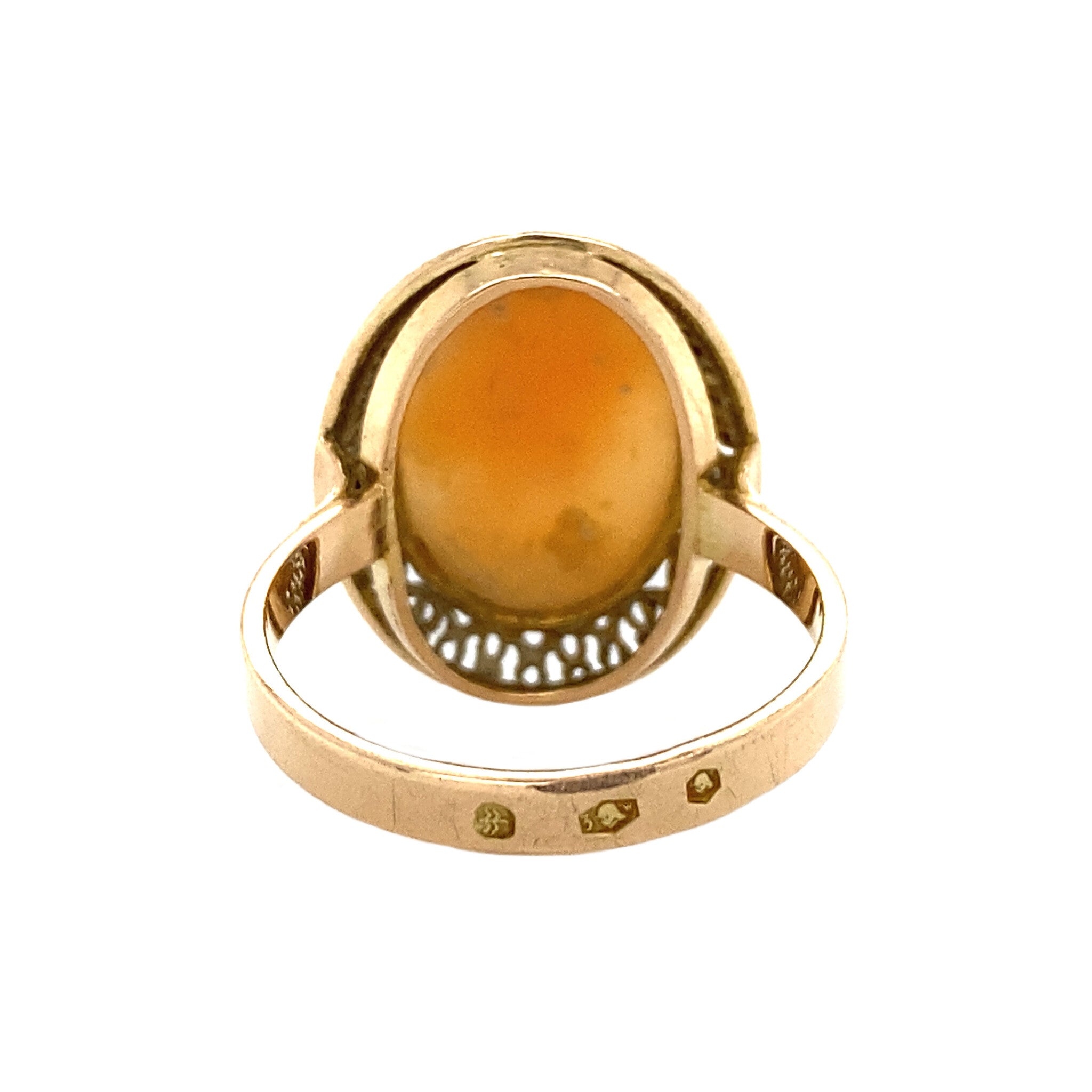 14 kt gold ring with cameo