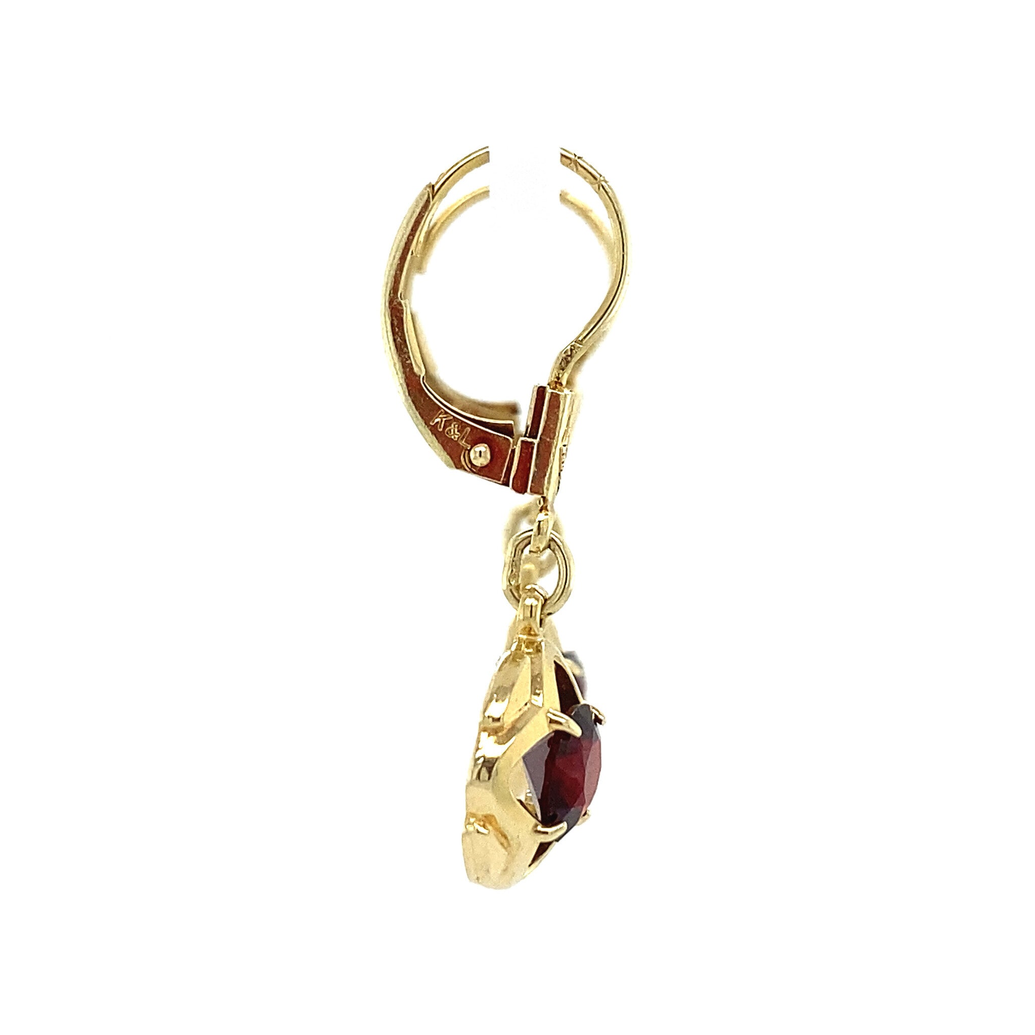 Gouden oorhangers met granaat 14 krt