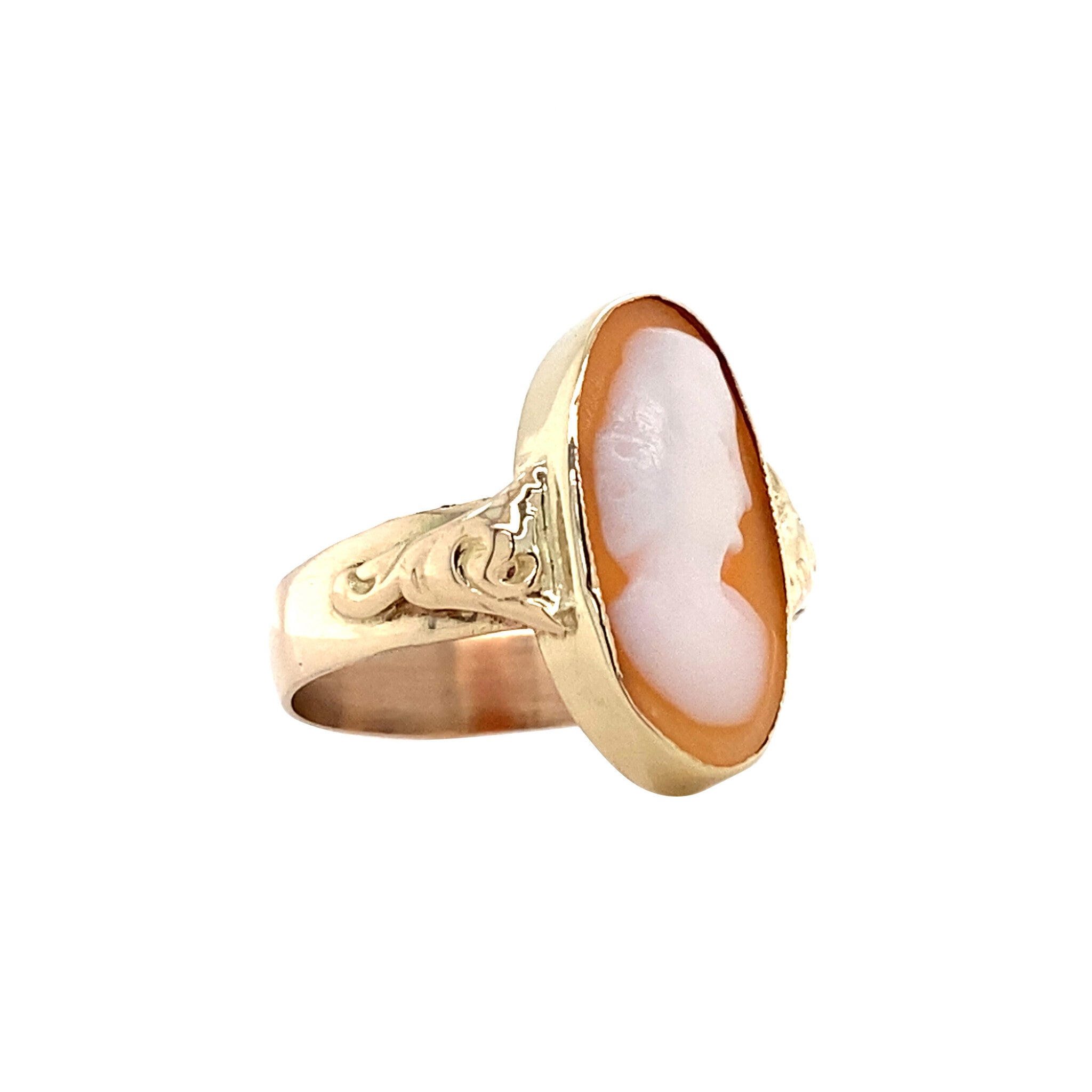 Ring with a cameo, 12 kt