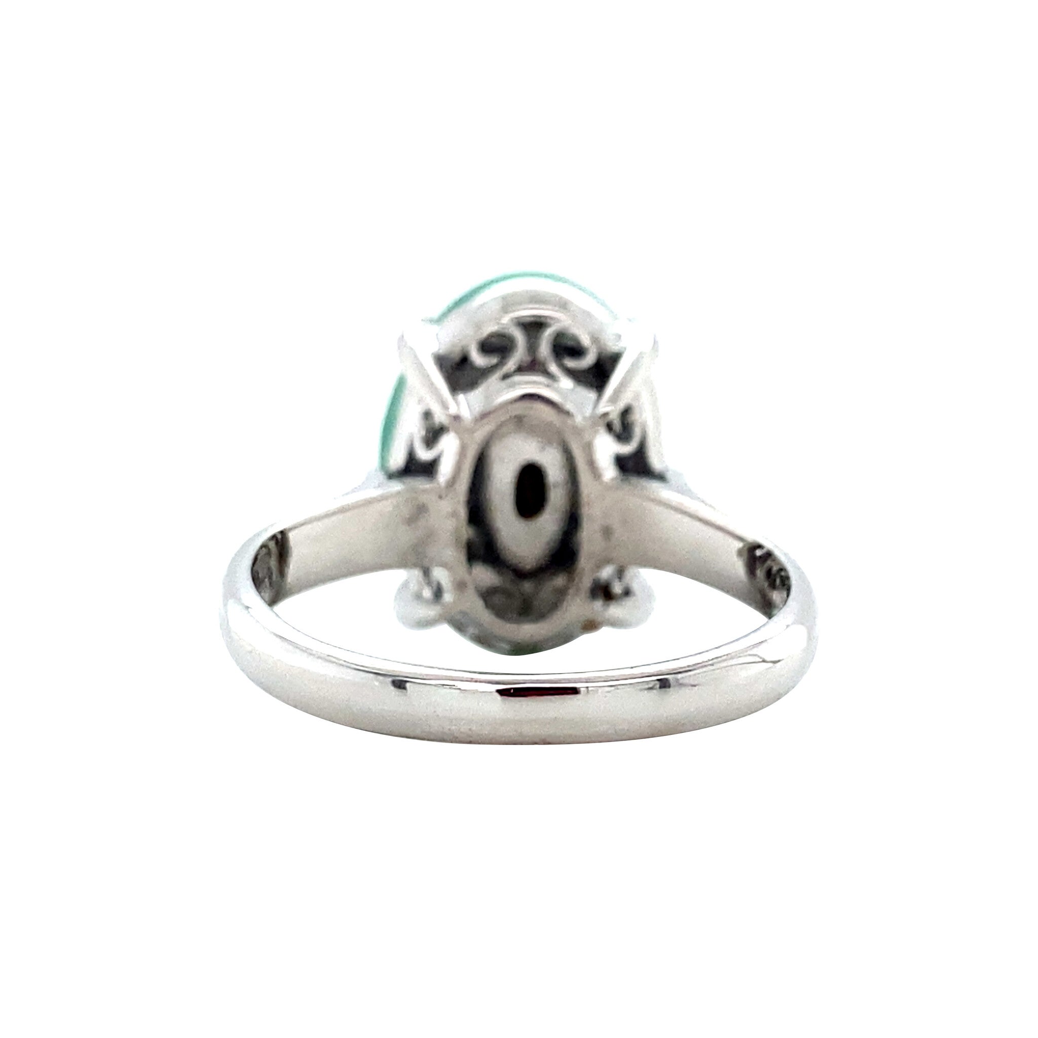 Vintage ring with jade 12 kt