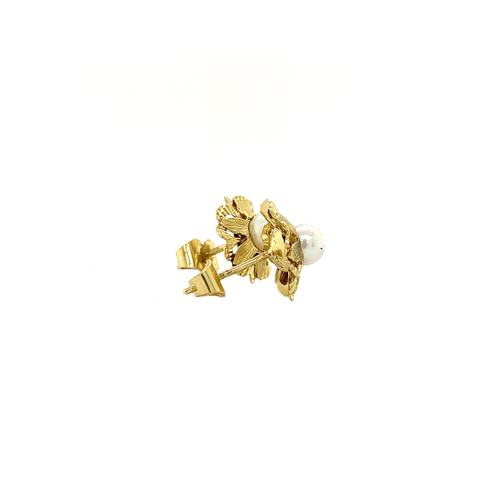Gouden oorstekers met parel 14 krt