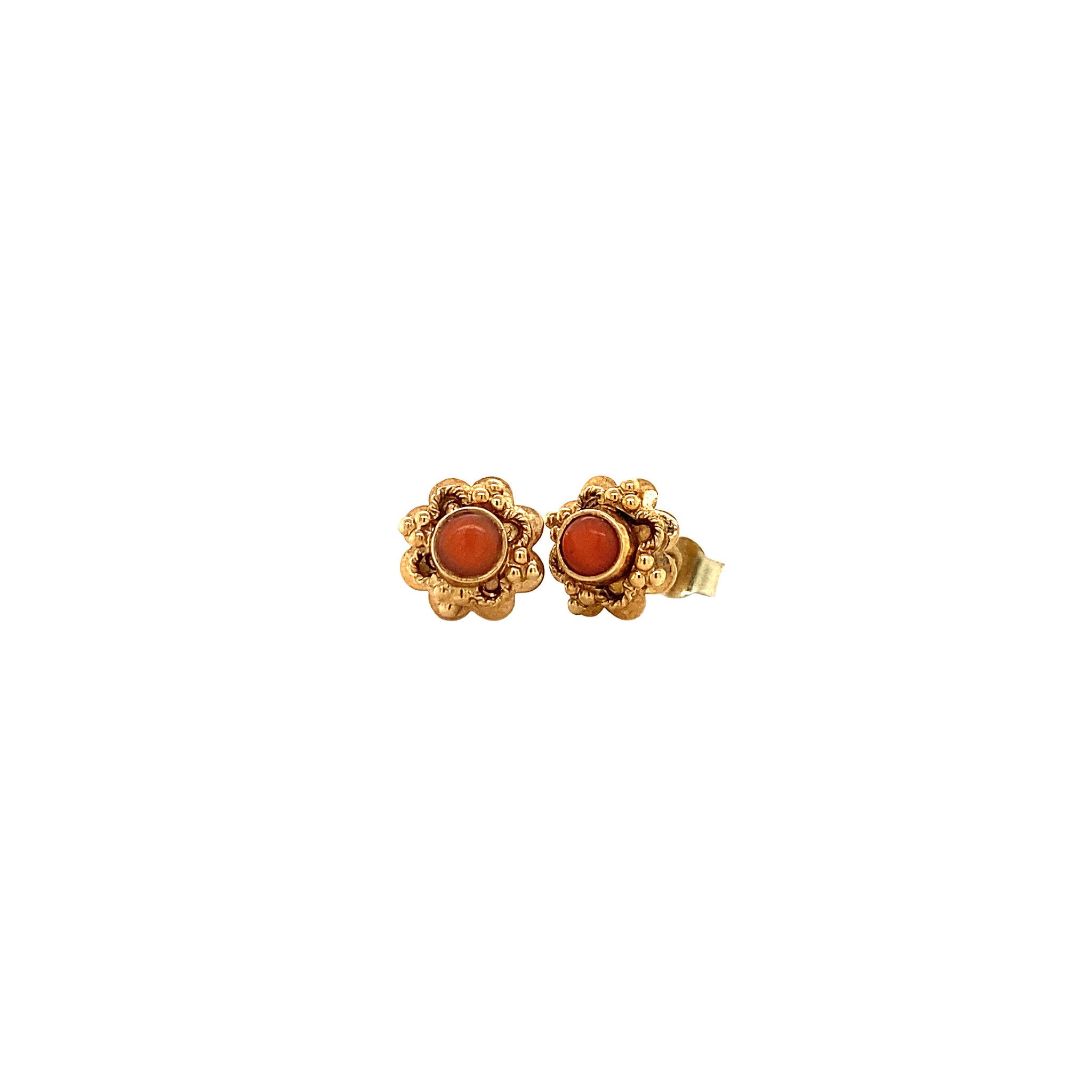 Gold stud earrings with blood coral 14 kt