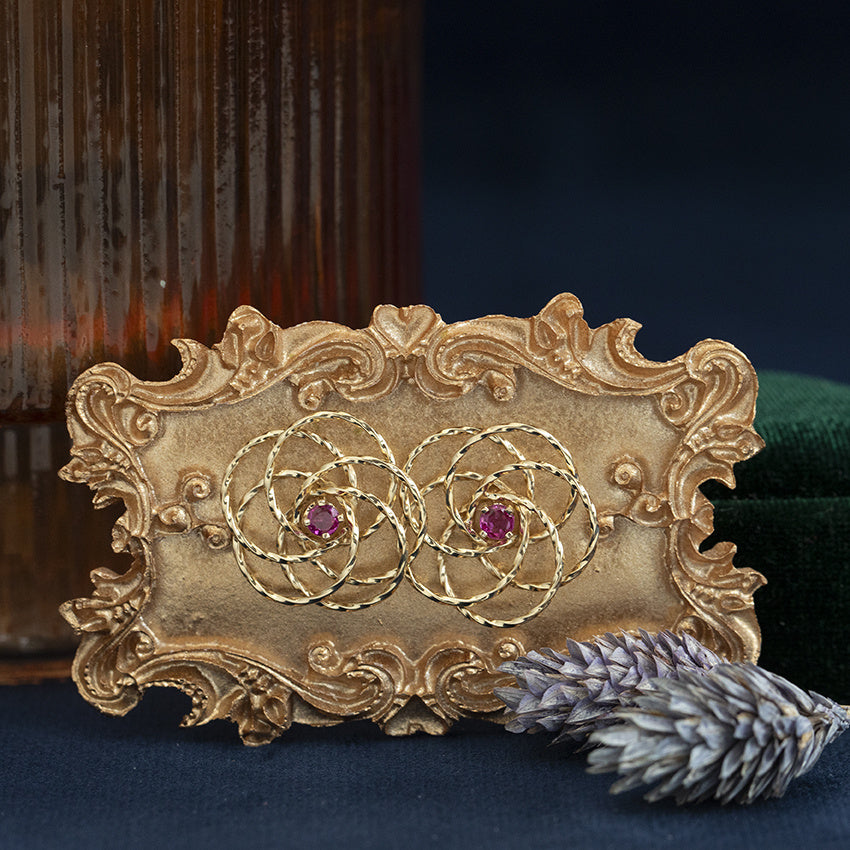 14 kt vintage gold stud earrings with ruby