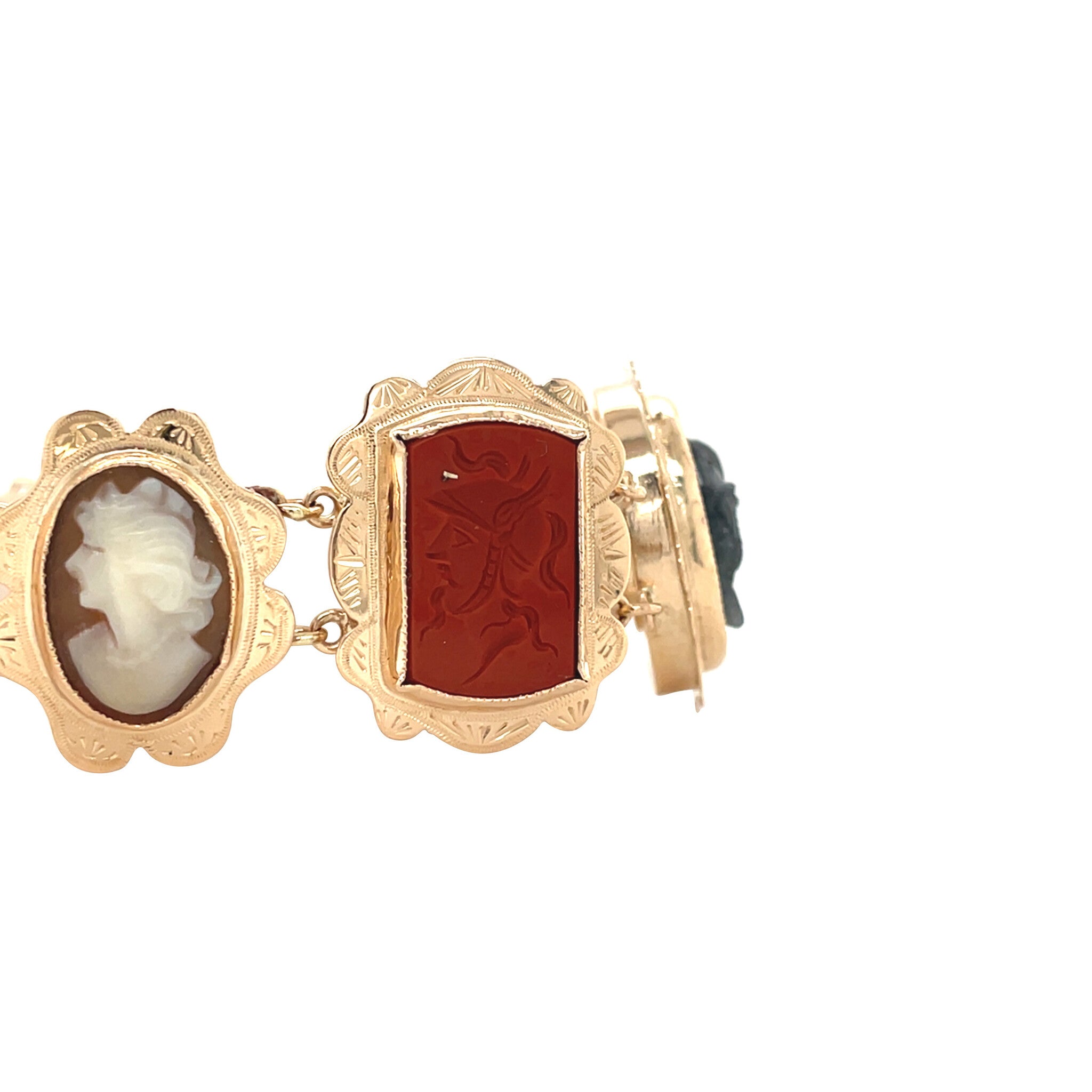 Gouden vintage armband met camee, onyx, bloedkoraal, agaat en labradoriet 14 kt