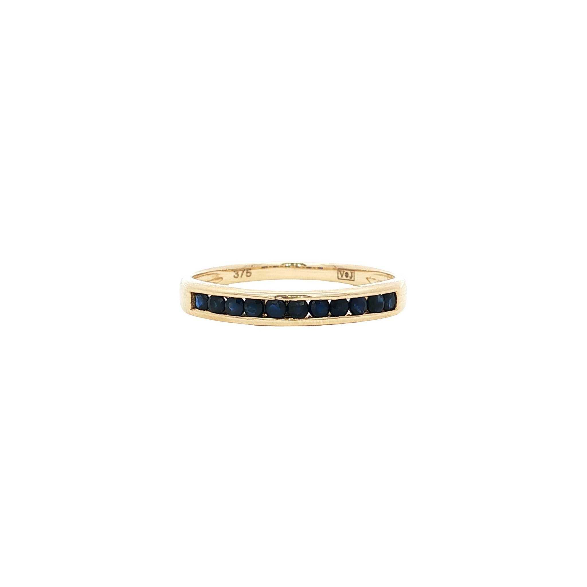 Ring with sapphire 9 kt