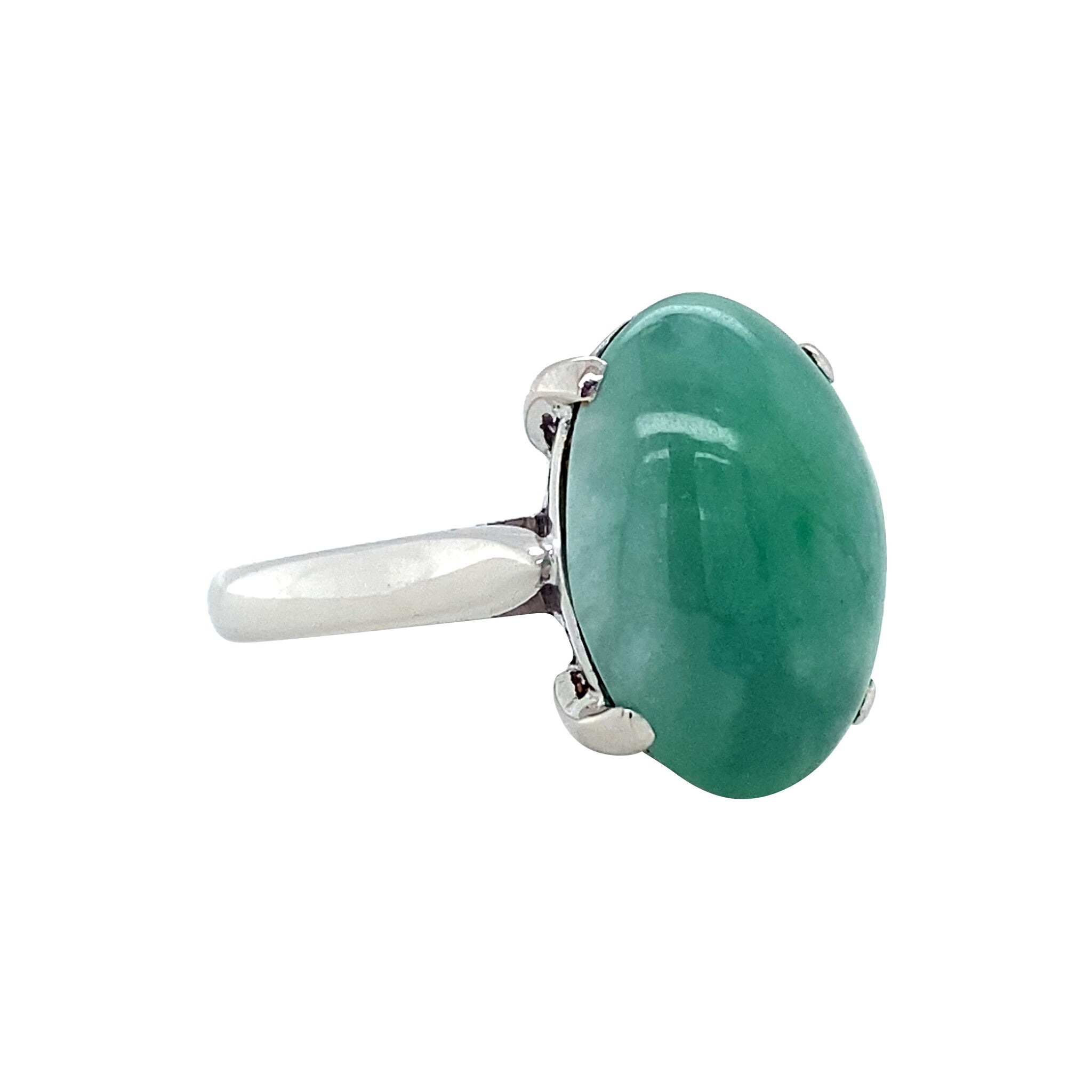 Vintage ring with jade 12 kt