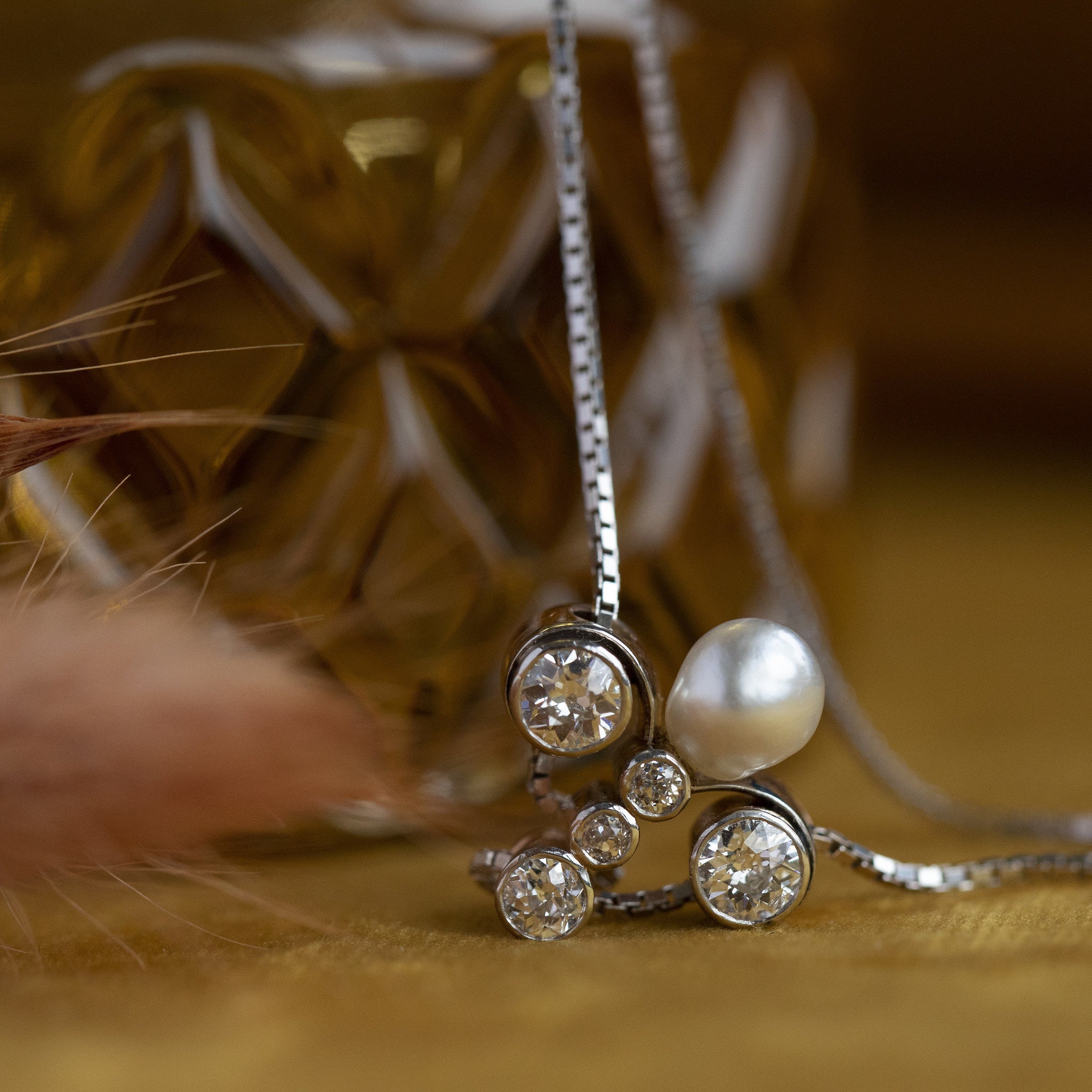 Golden necklace Venetian with pendant pearl and diamond 14 crt 45 cm