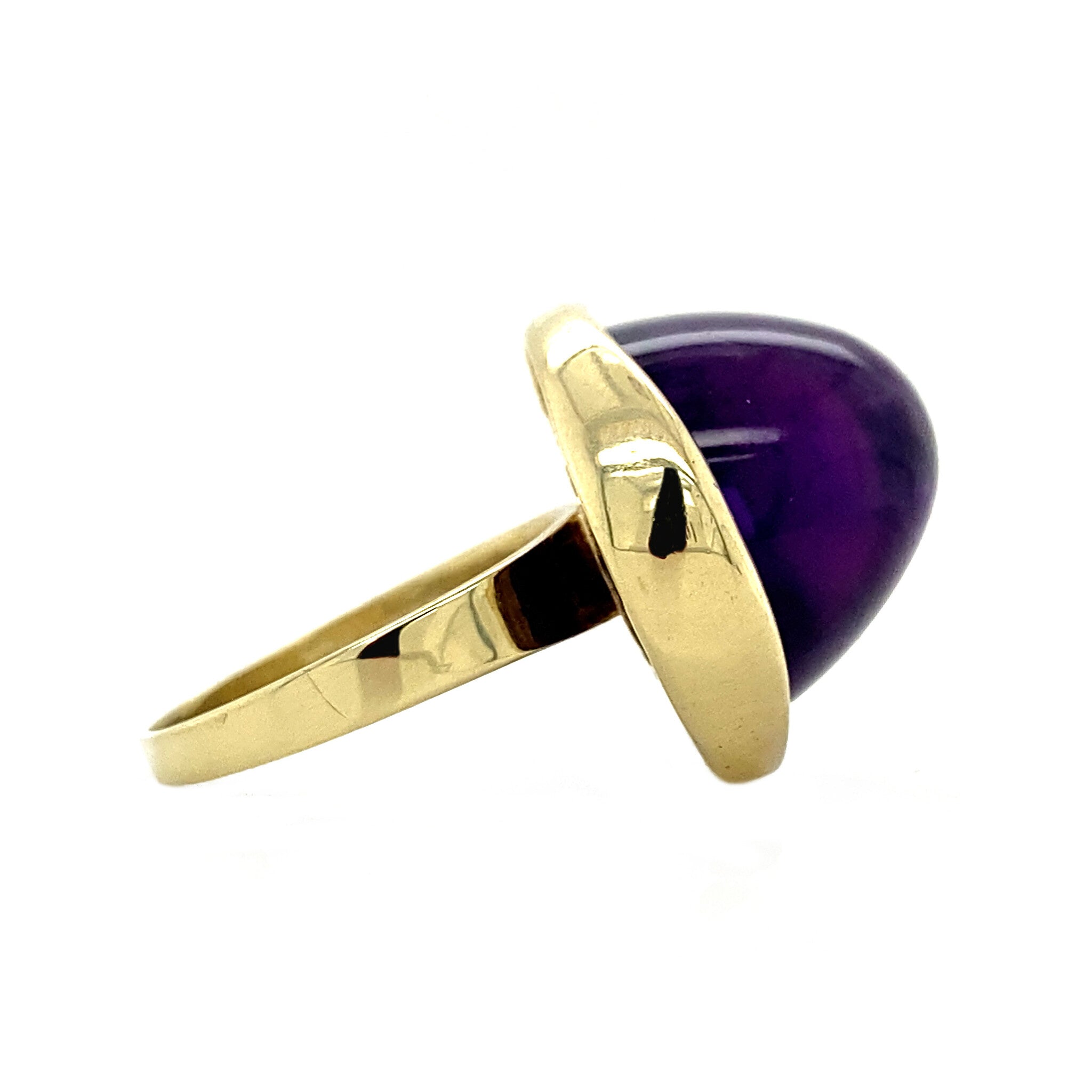 14 kt gold ring with amethyst
