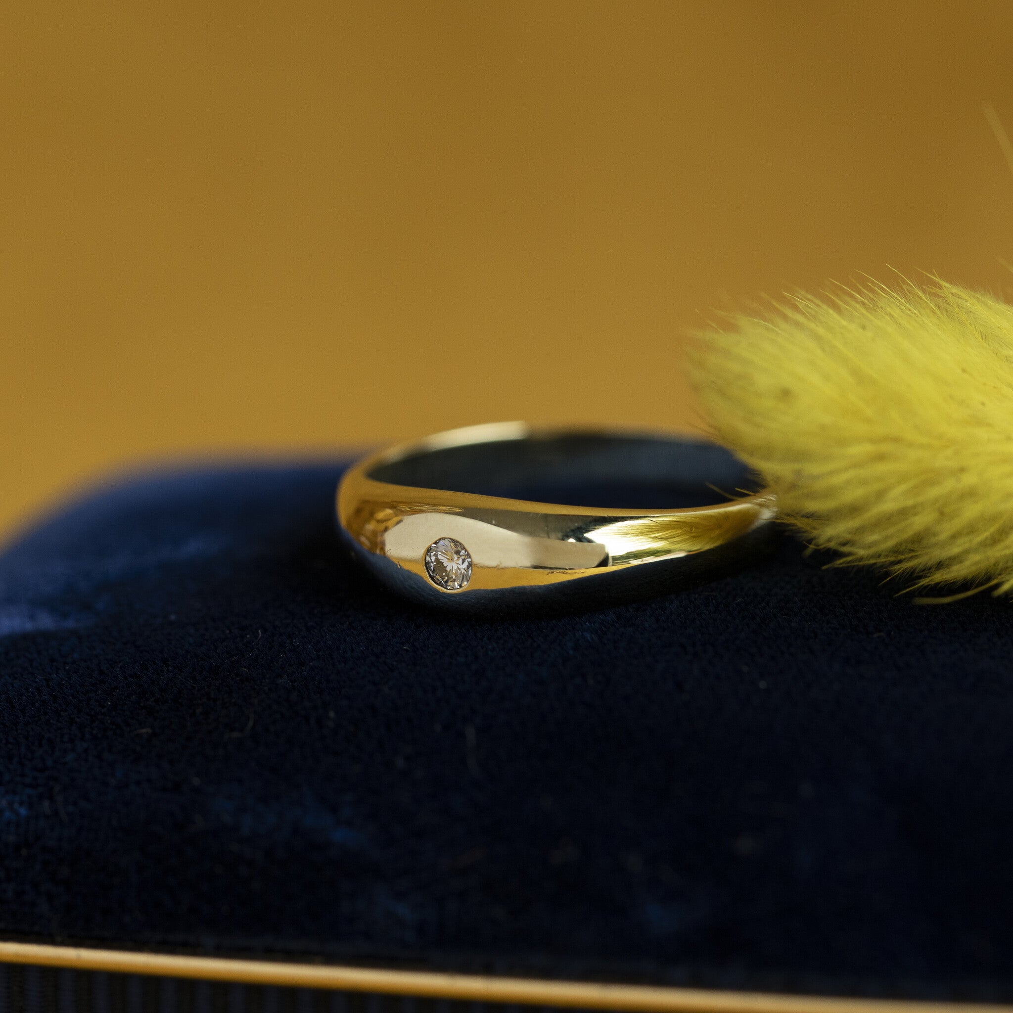14 kt gold pinky ring with diamond