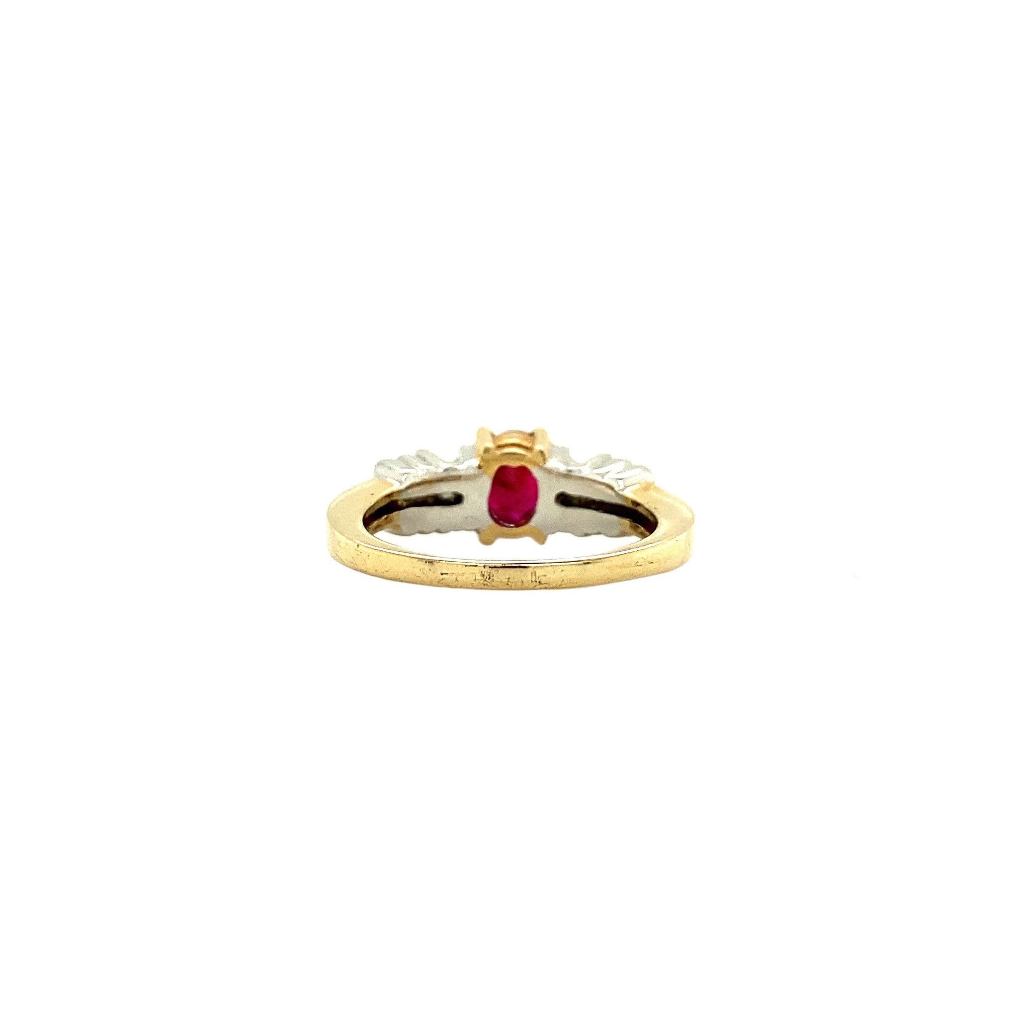 Ring with ruby and diamond 10 crt