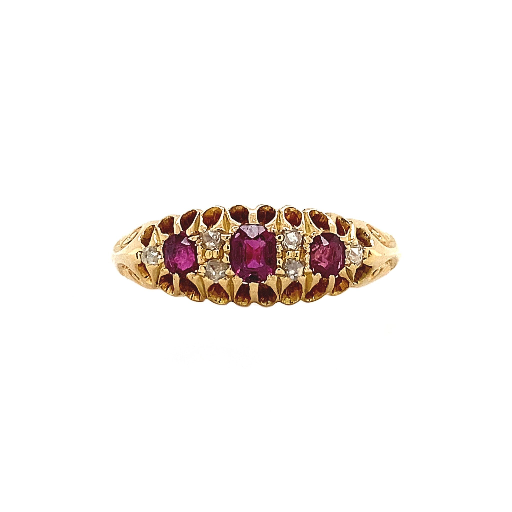 Gold ring with ruby and diamond 18 krt