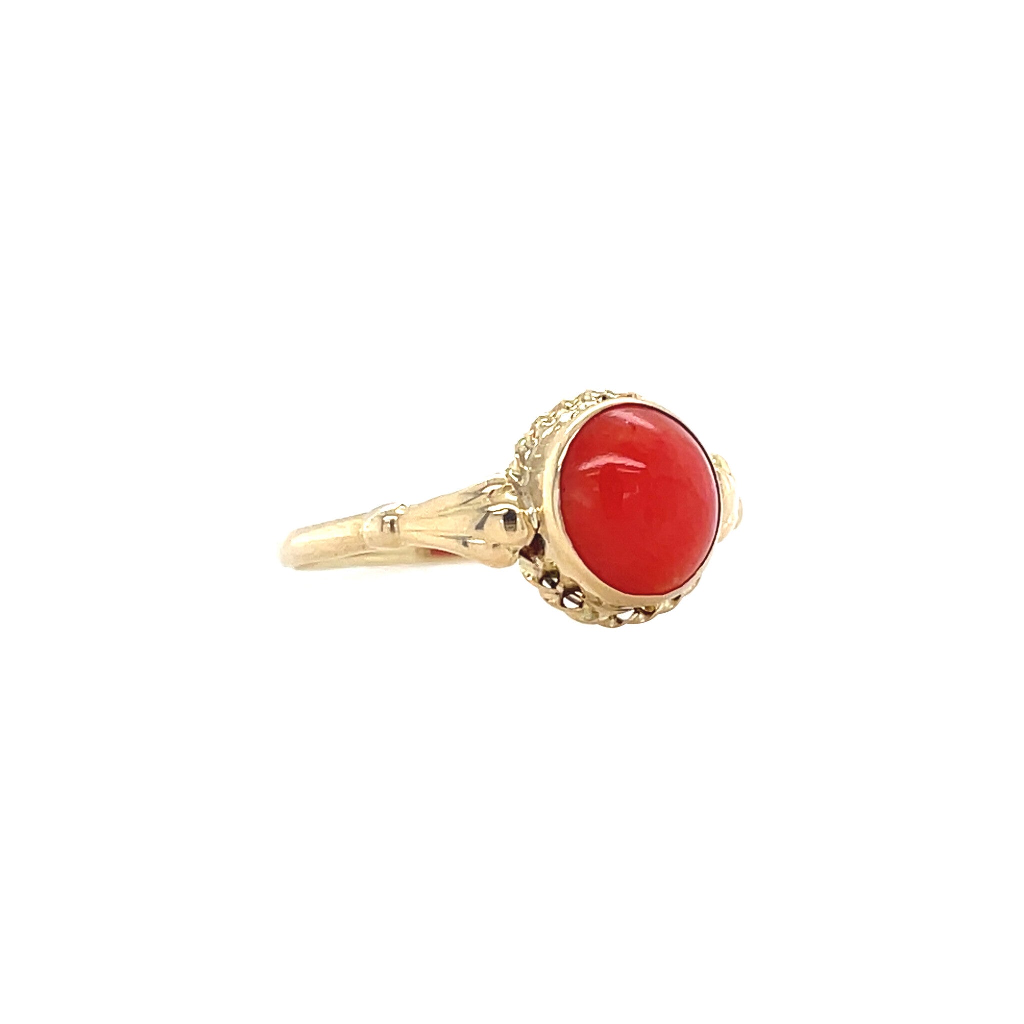 Gouden vintage ring met bloedkoraal 12 krt