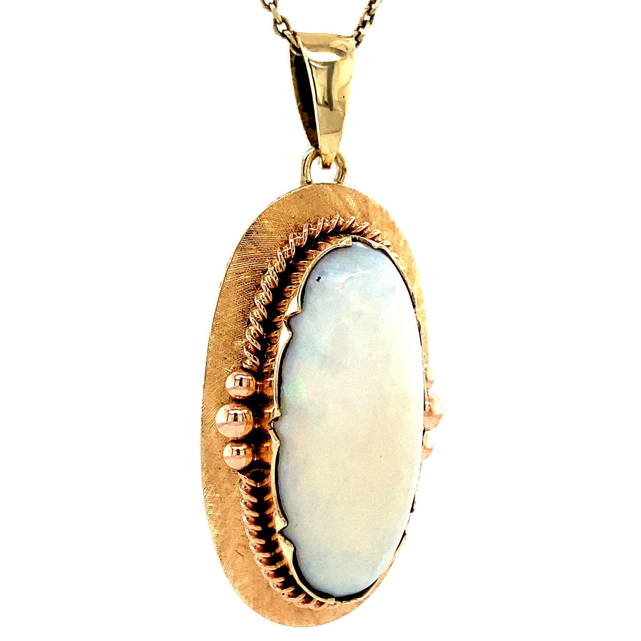 Gold pendant with opal, 14 kt