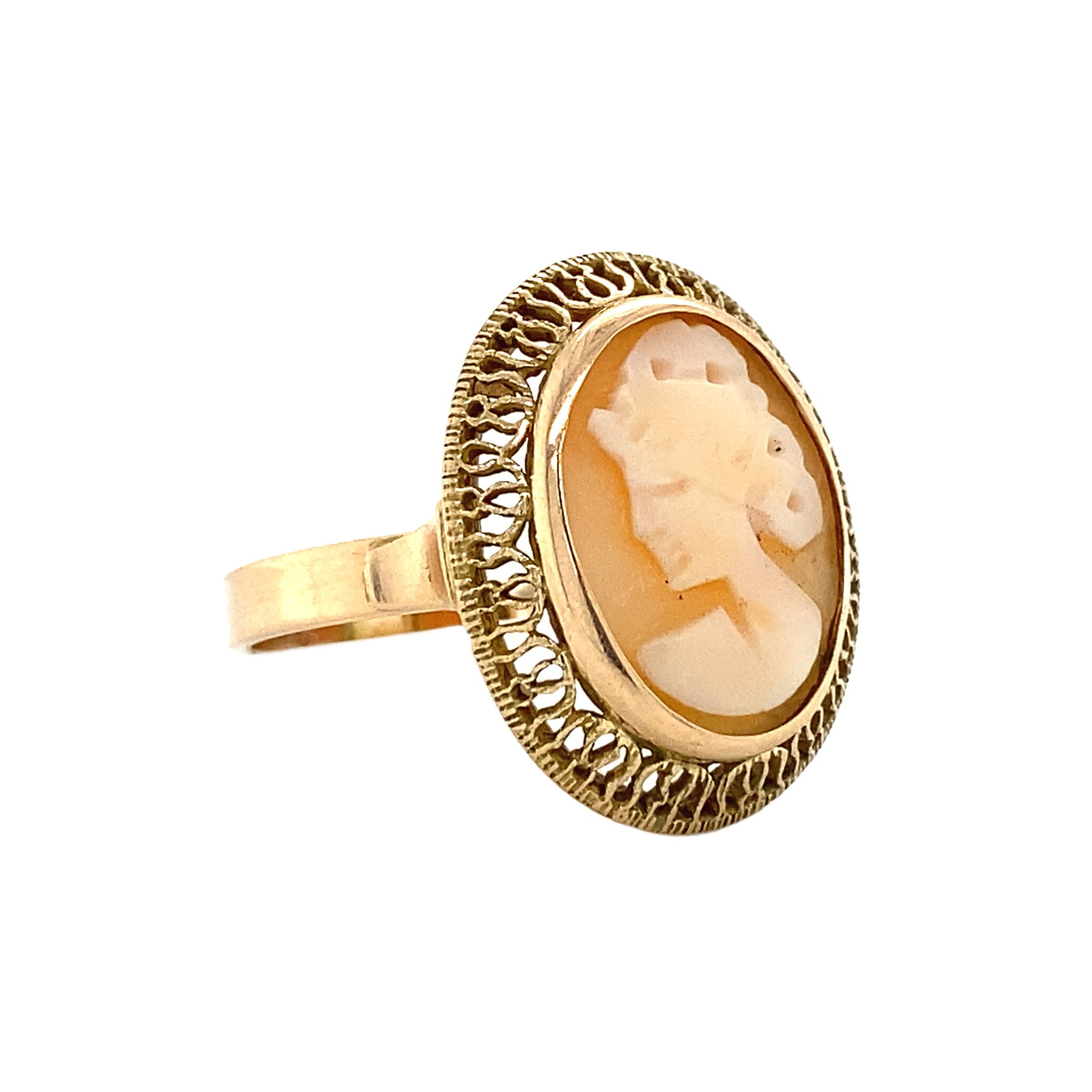 14 kt gold ring with cameo