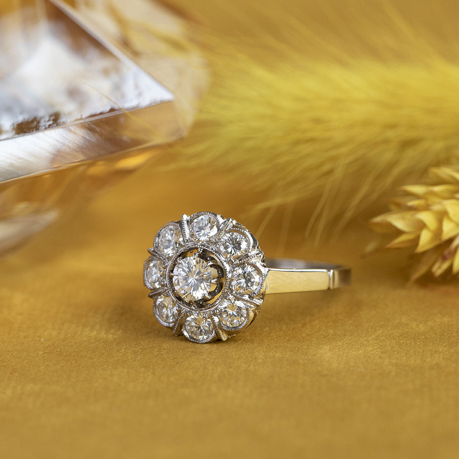 Witgouden entourage ring met diamant