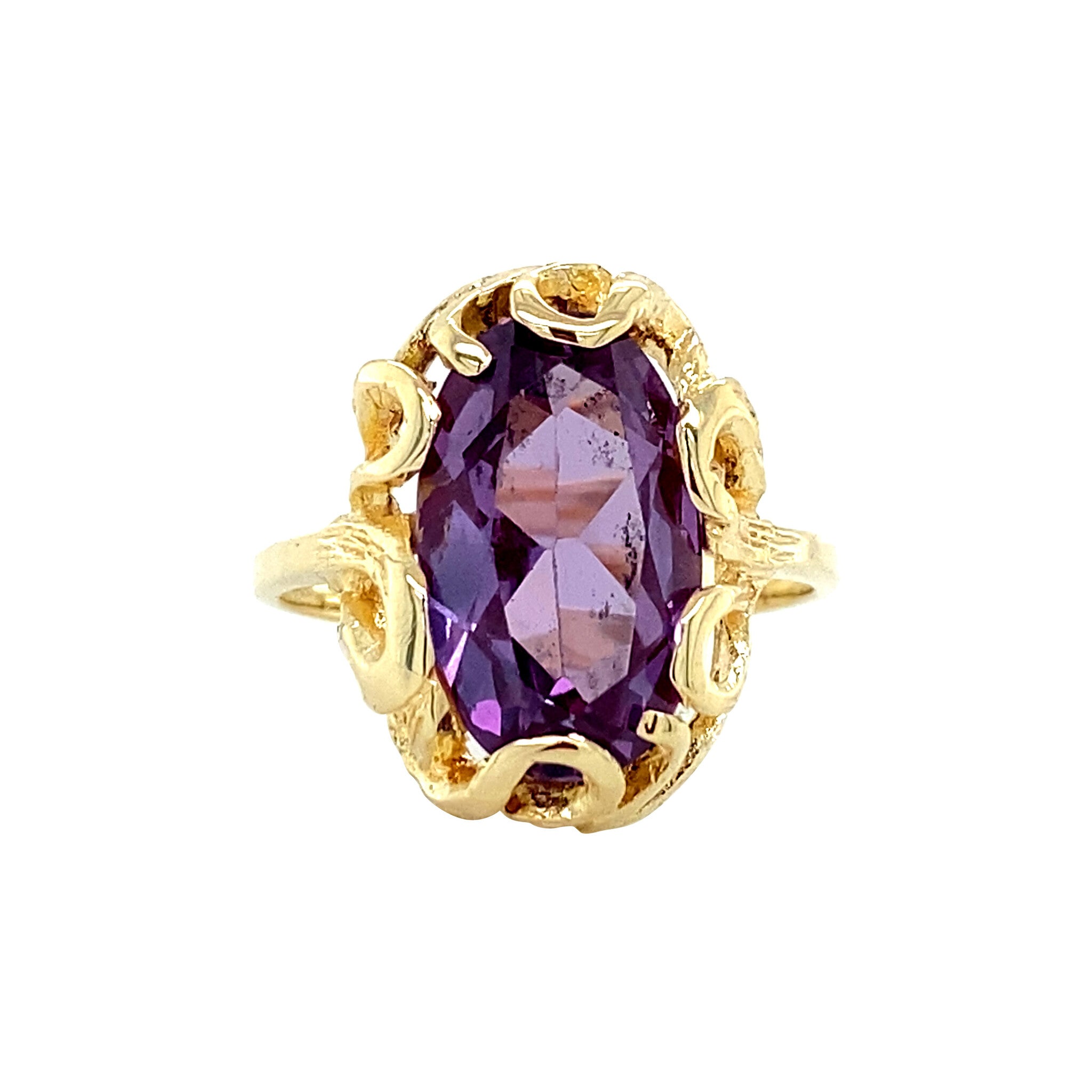 Vintage 14 kt gold ring with synthetic sapphire