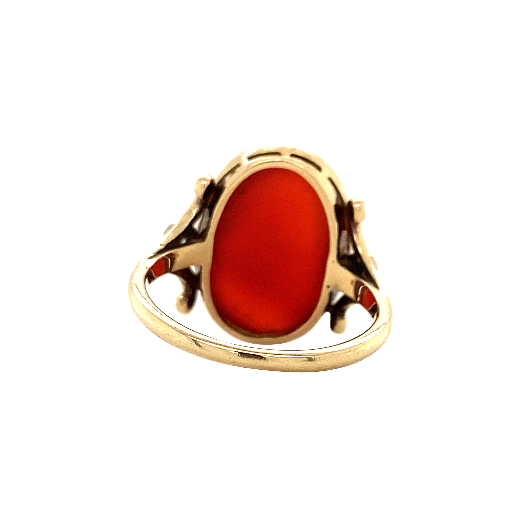 14 kt gold ring with carnelian and diamond