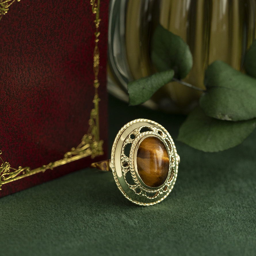 Gouden vintage ring met tijgeroog 14 kt