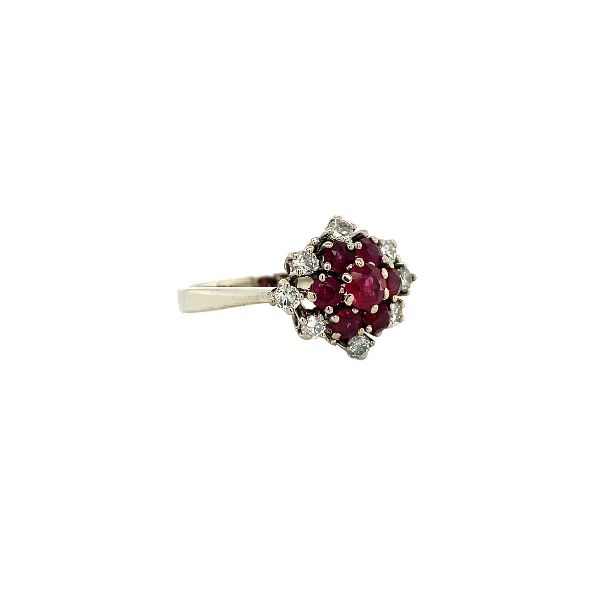 White gold ring with ruby and diamond 14 kt