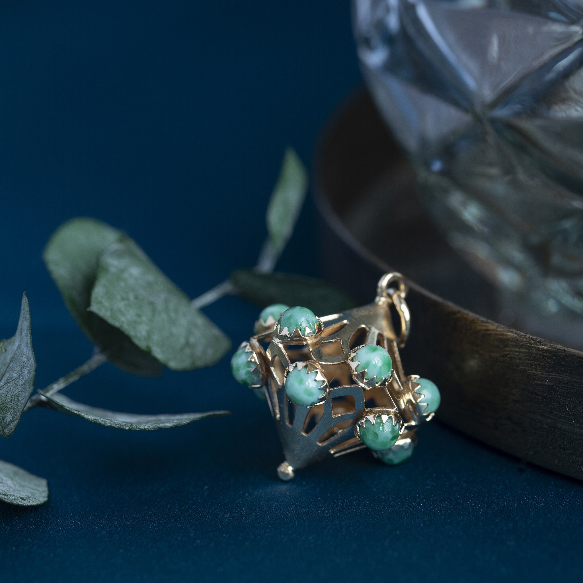 Gouden hanger met jade 14 krt