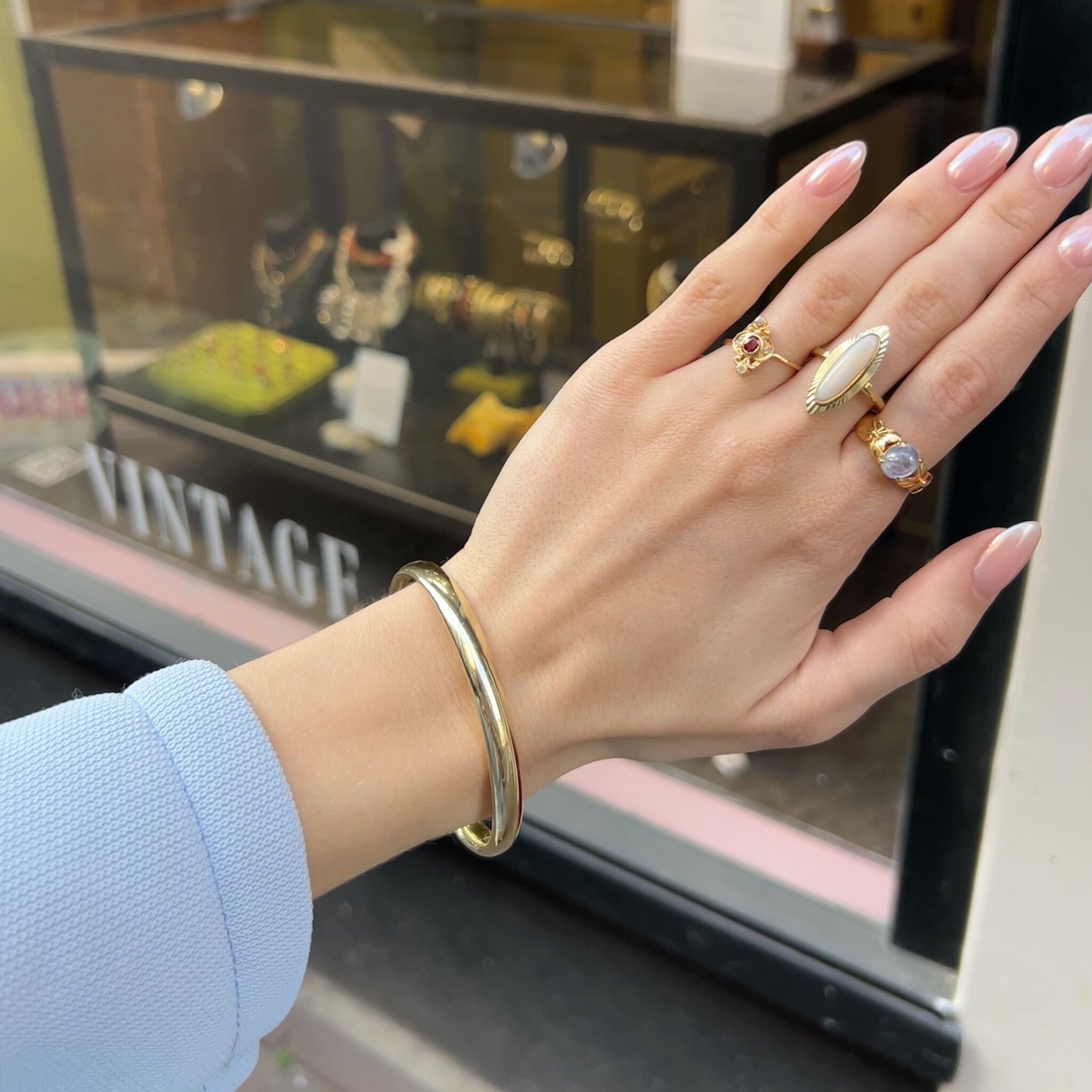 Yellow gold smooth vintage bangle 14 krt