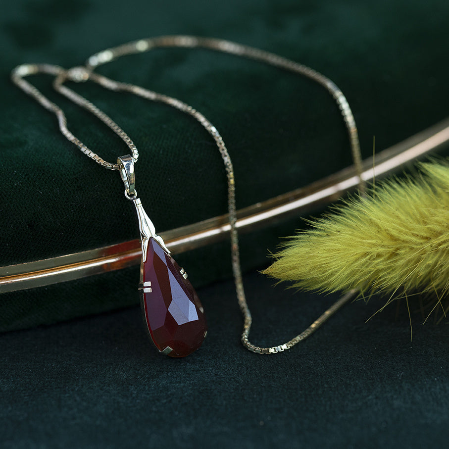 Gouden hanger met carneool 14 krt