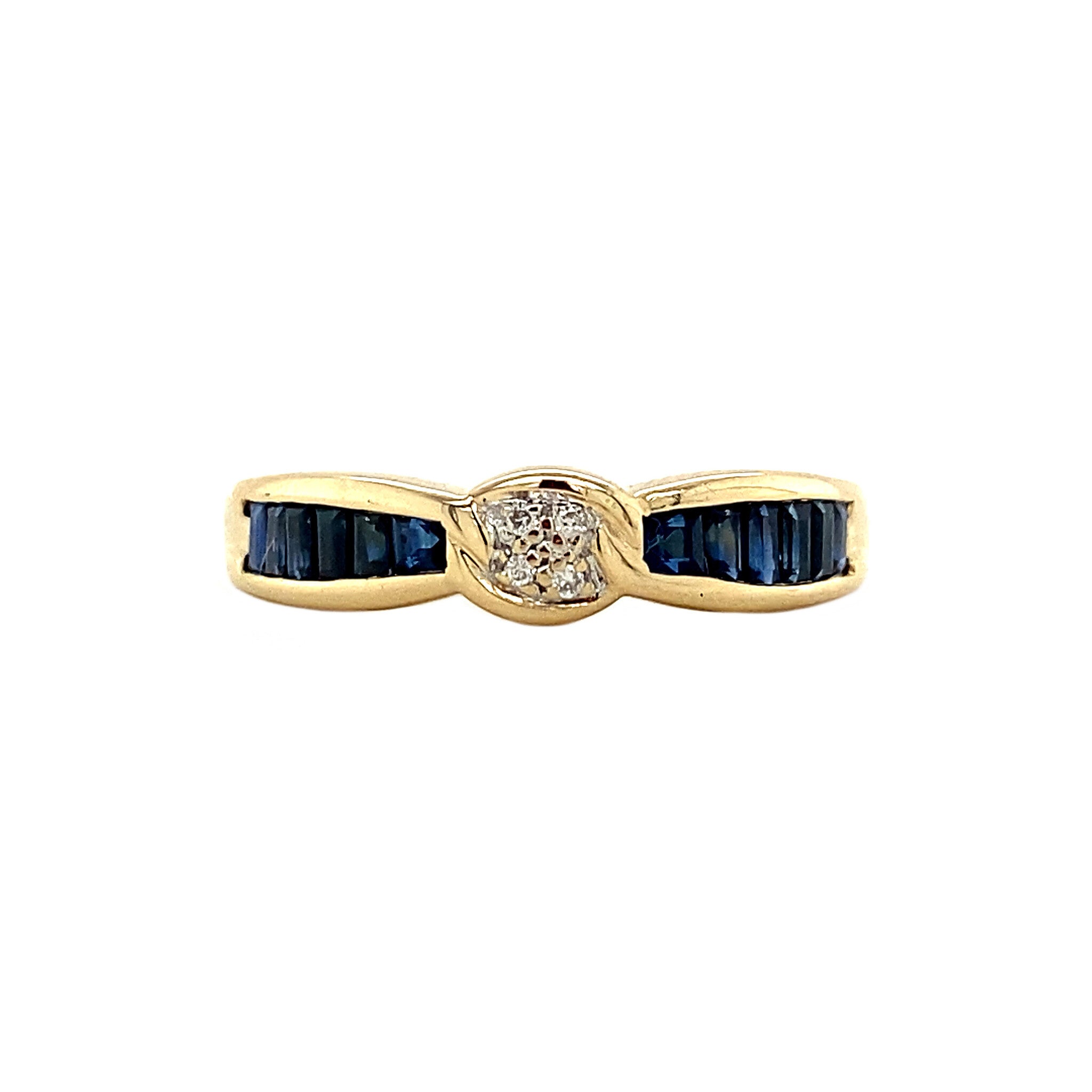 14 kt gold ring with sapphire and diamond