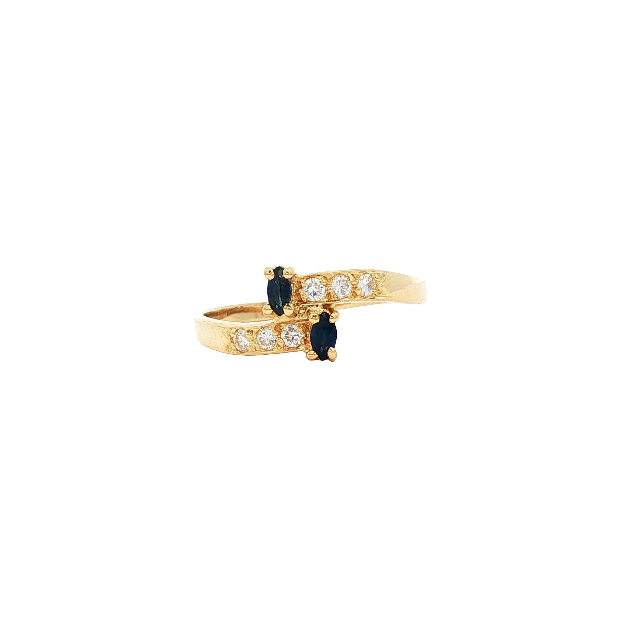 Gold vintage slagring with sapphire and diamond, 18 kt