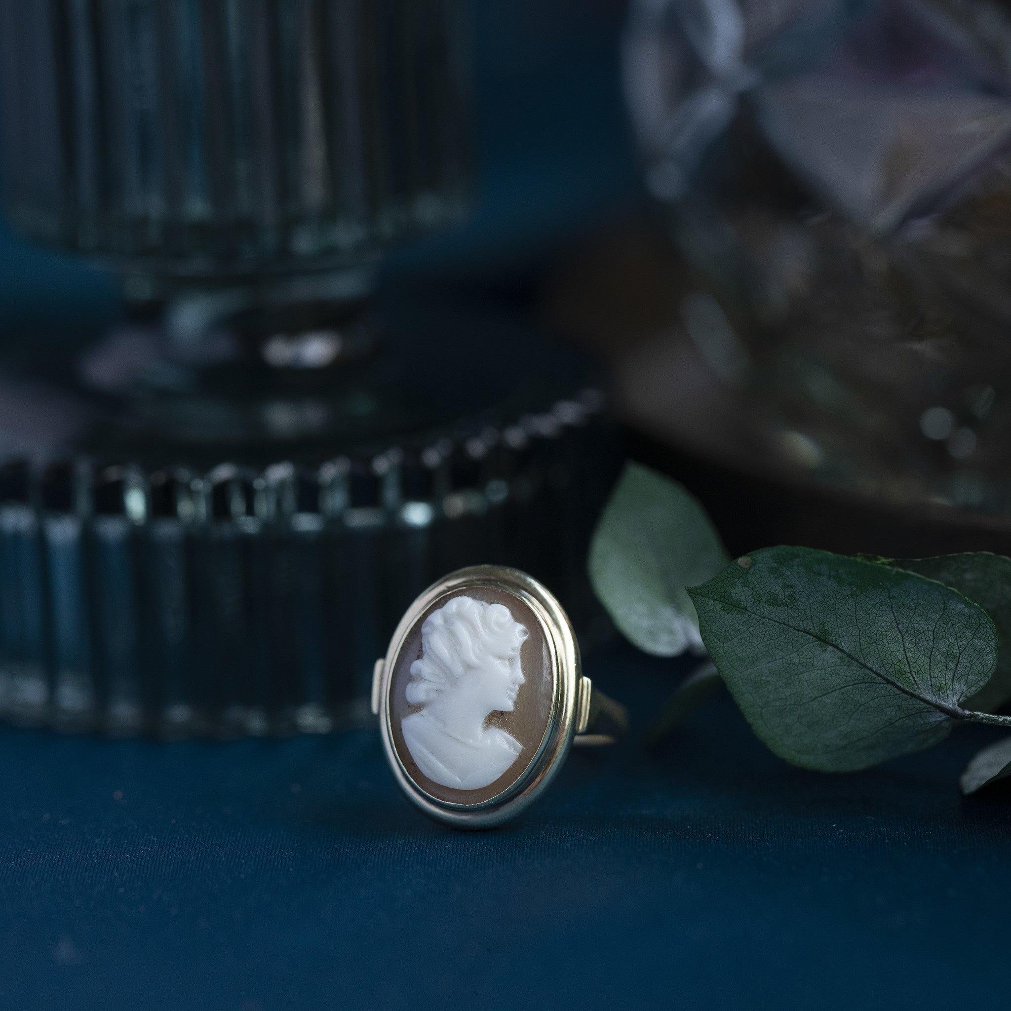 Ring with cameo 8 krt