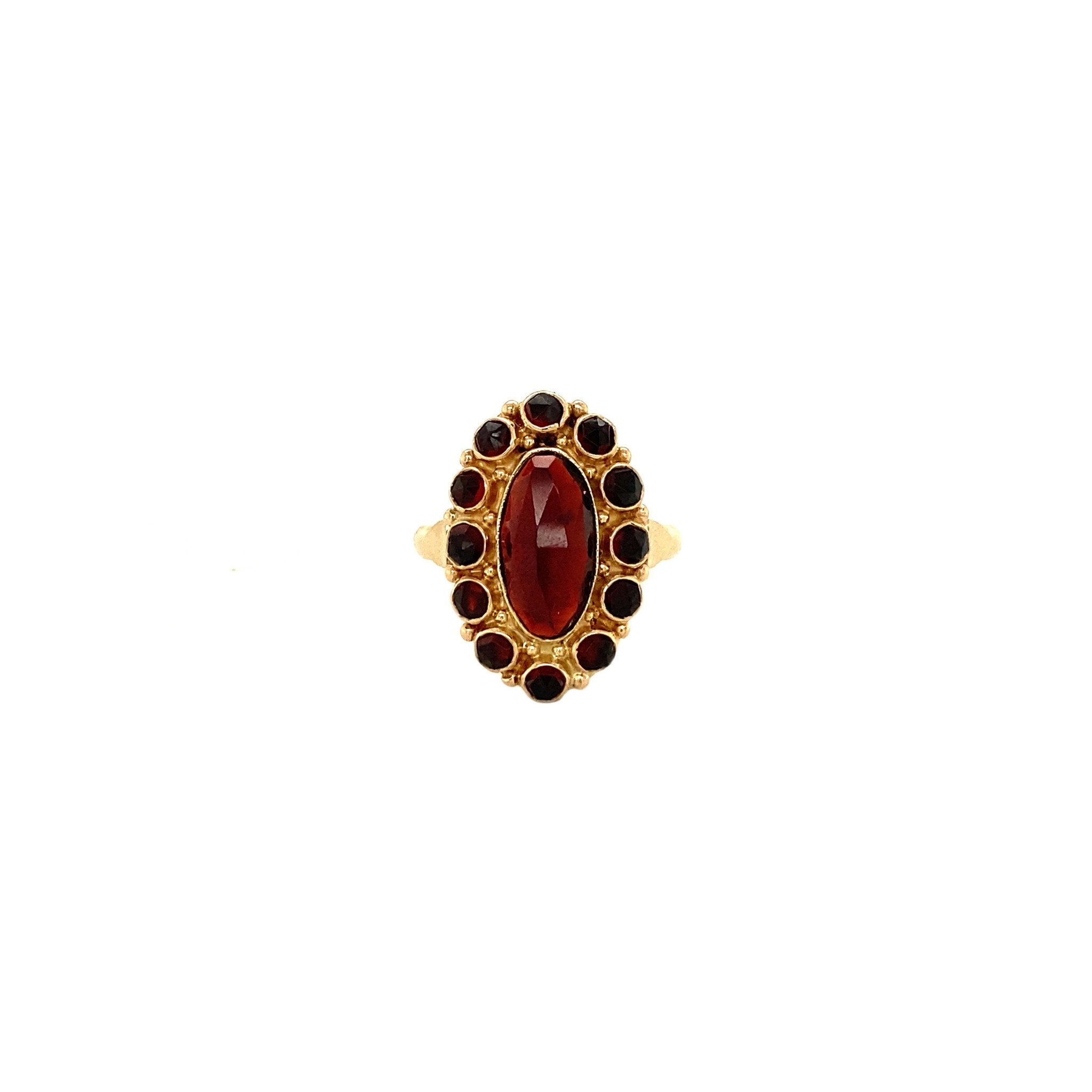 14 kt gold ring with garnet