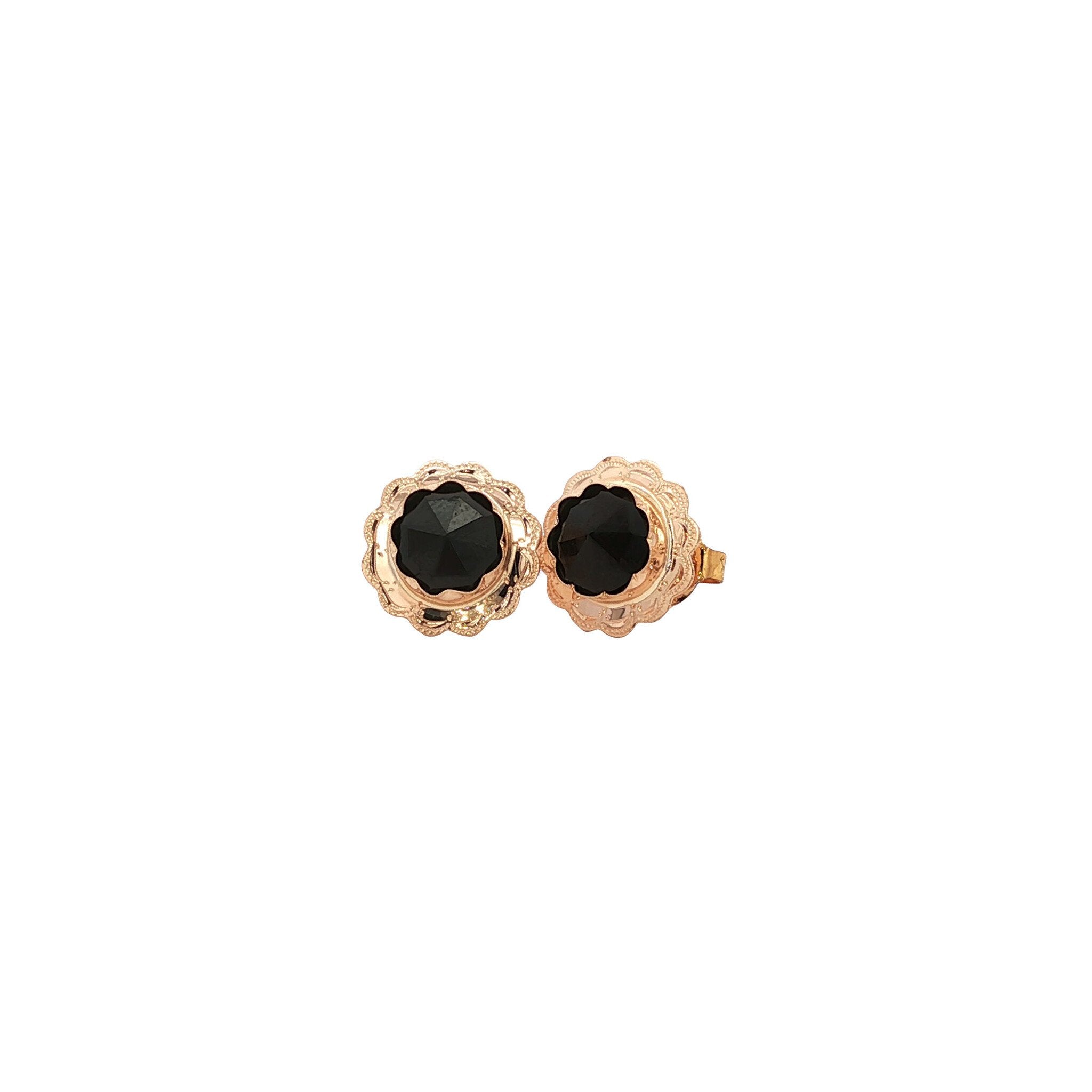 Looking for unique vintage earrings?