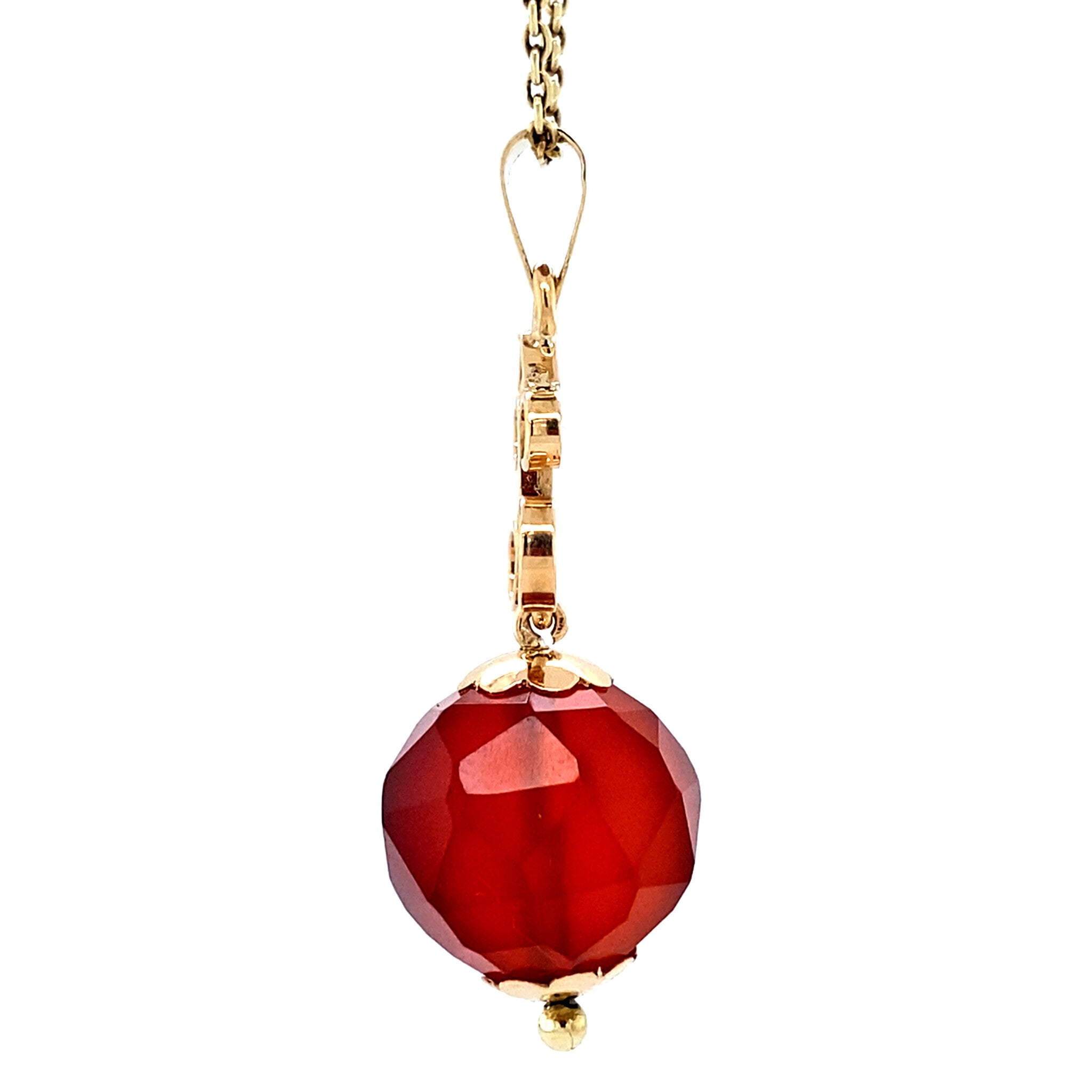 Gold pendant with carnelian 14 kt