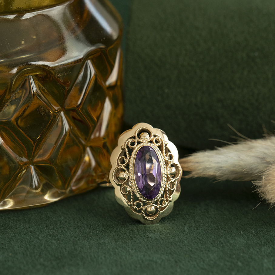 Gouden vintage ring met amethist 14 krt