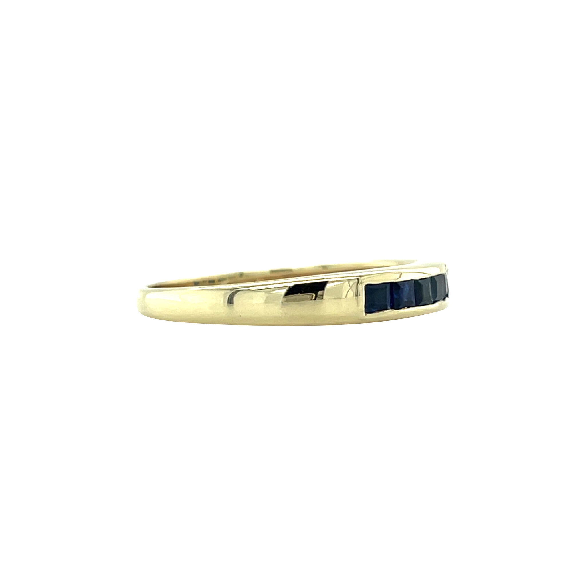 14 kt gold band with sapphire