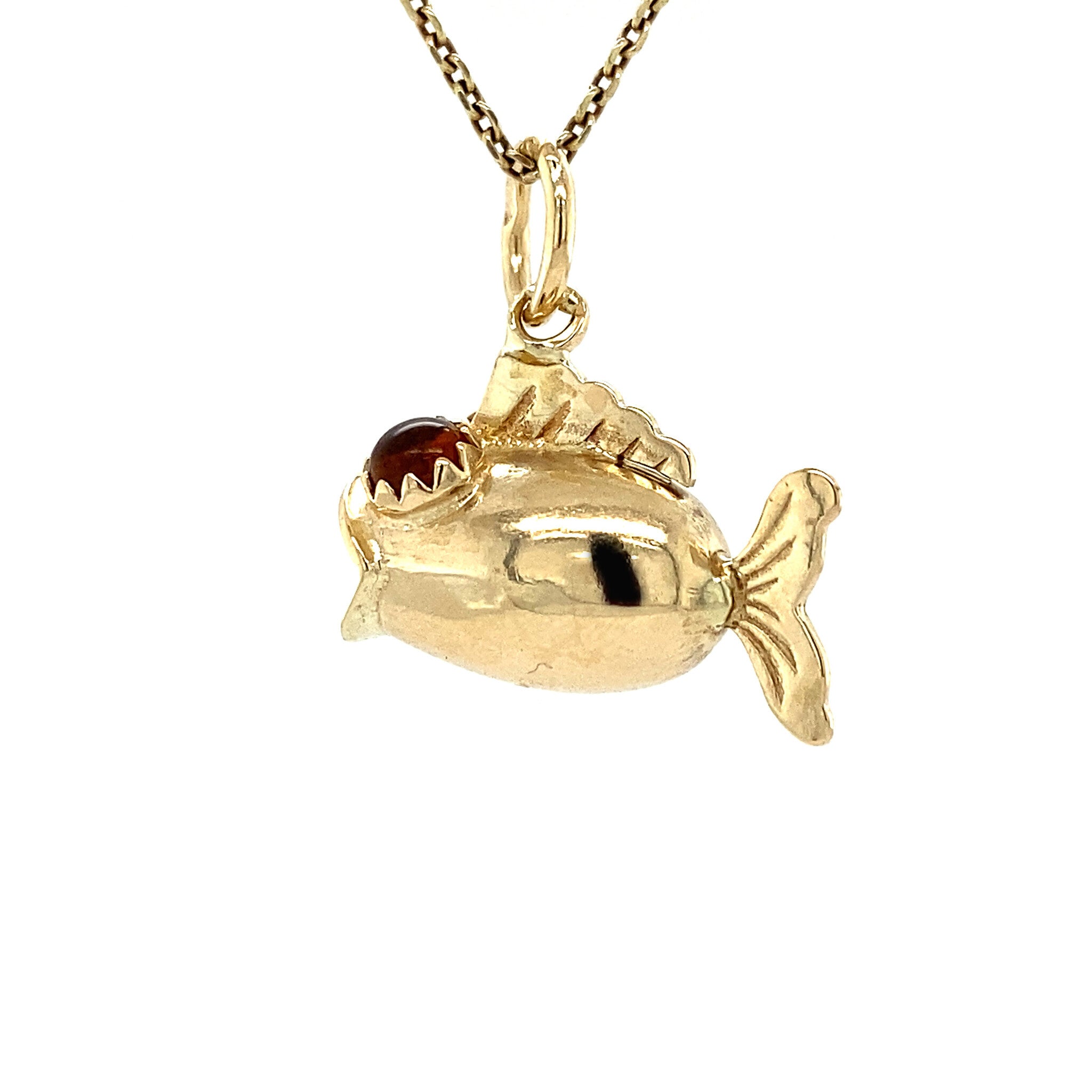 Gold pendant fish with yellow glass 14 krt